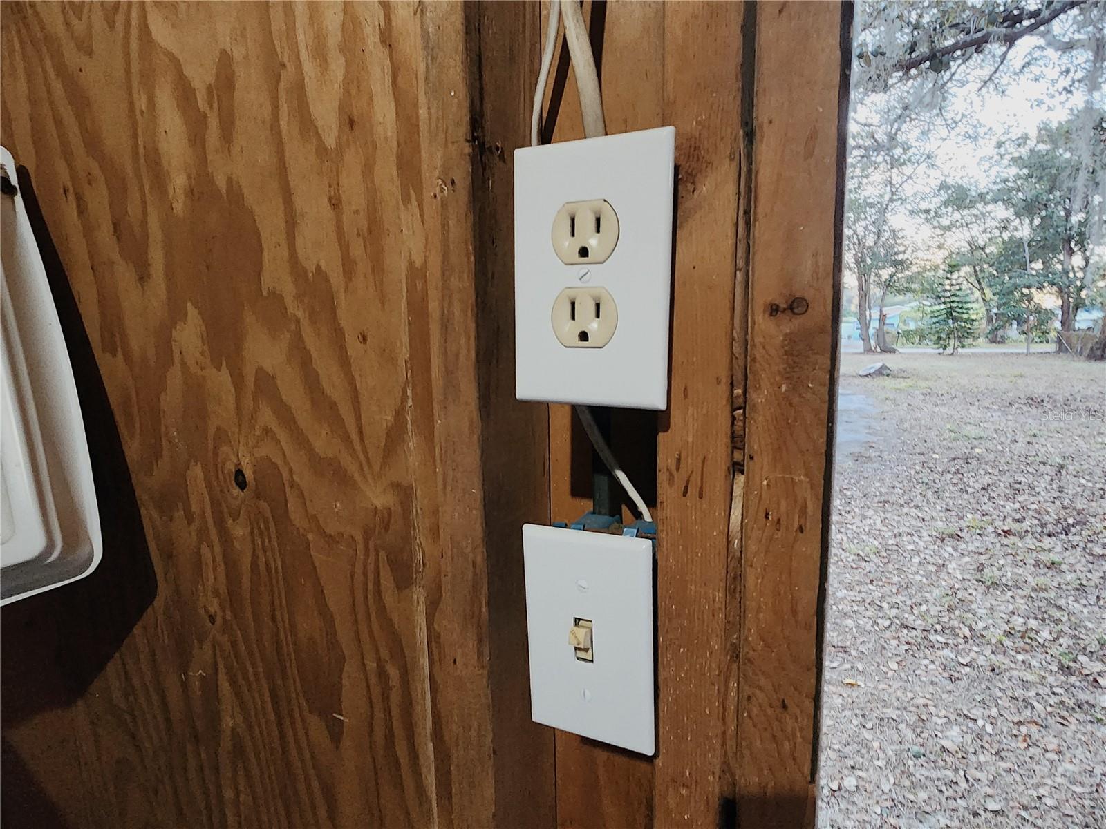 Image 61 of 63 For 8917 Highland Avenue