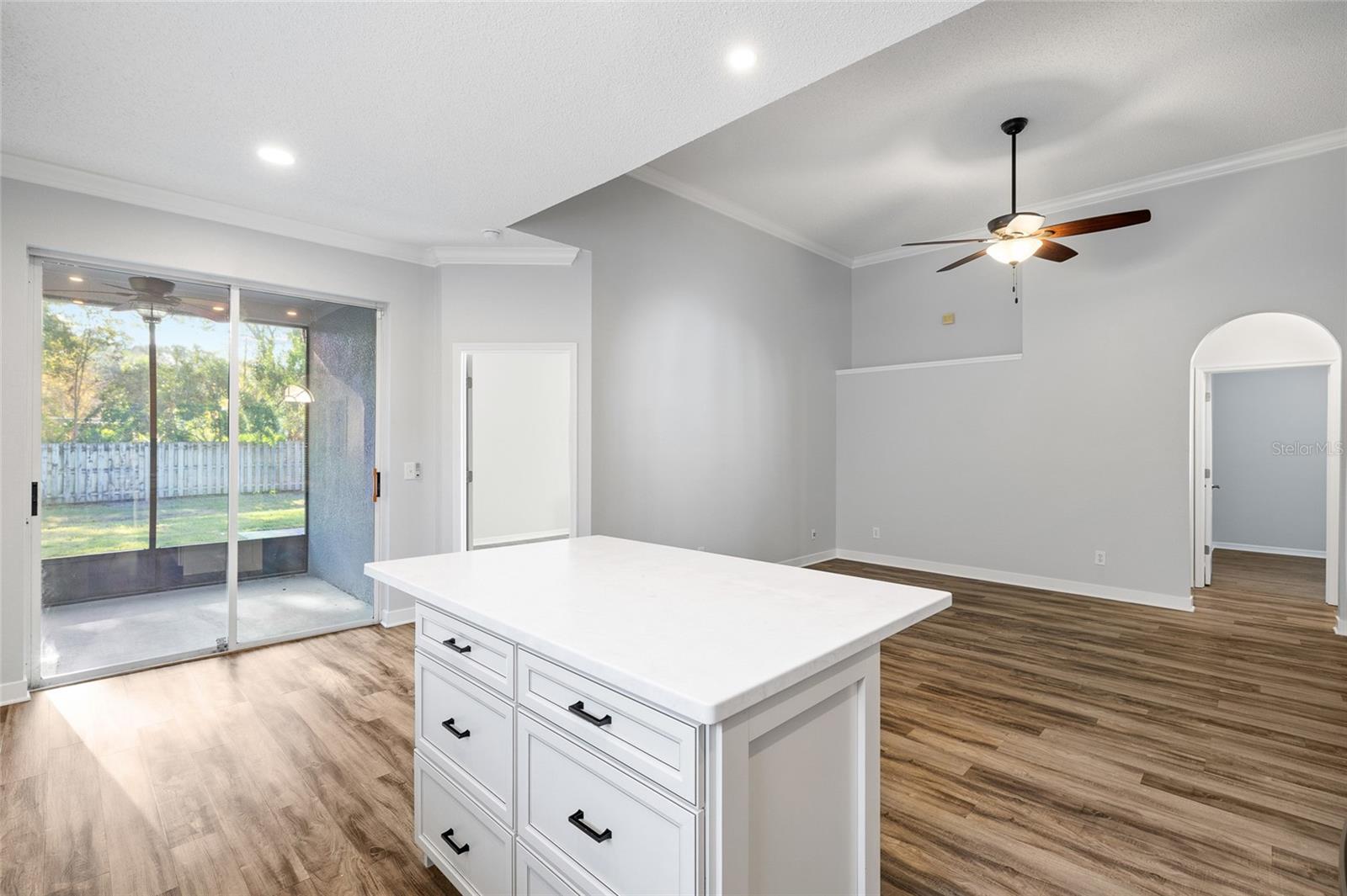 Image 11 of 47 For 12514 Sparkleberry Road