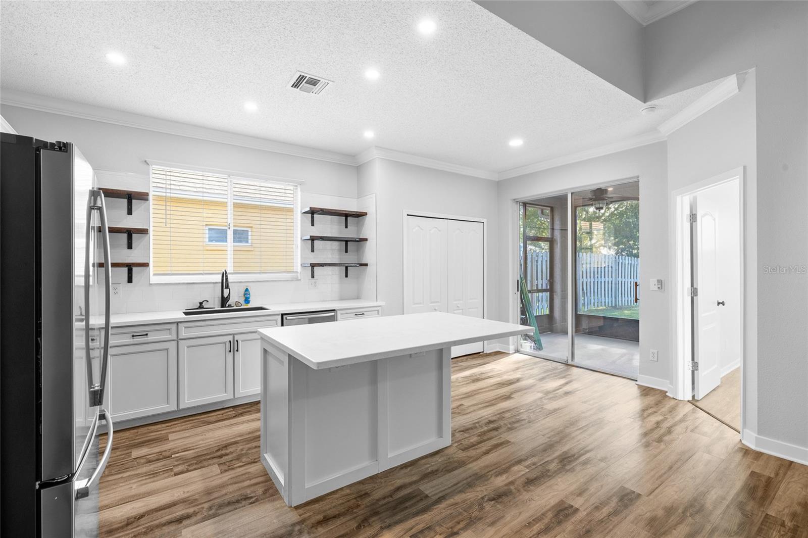 Image 13 of 47 For 12514 Sparkleberry Road