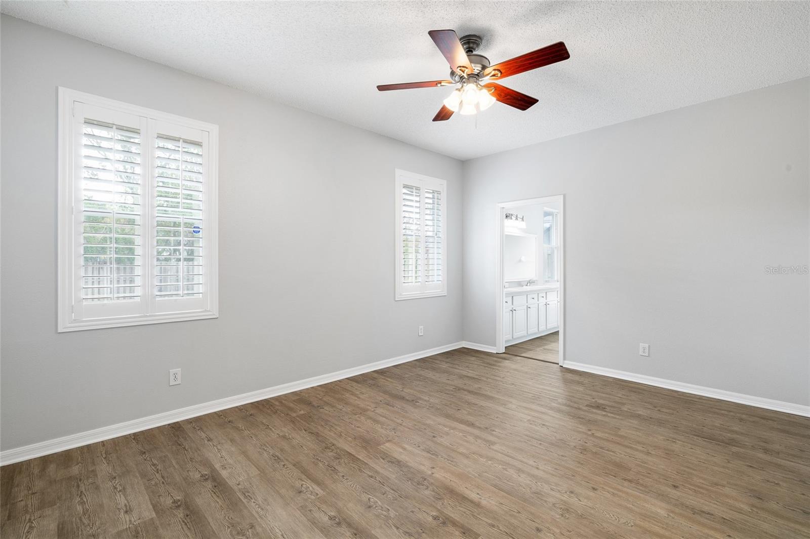 Image 23 of 47 For 12514 Sparkleberry Road