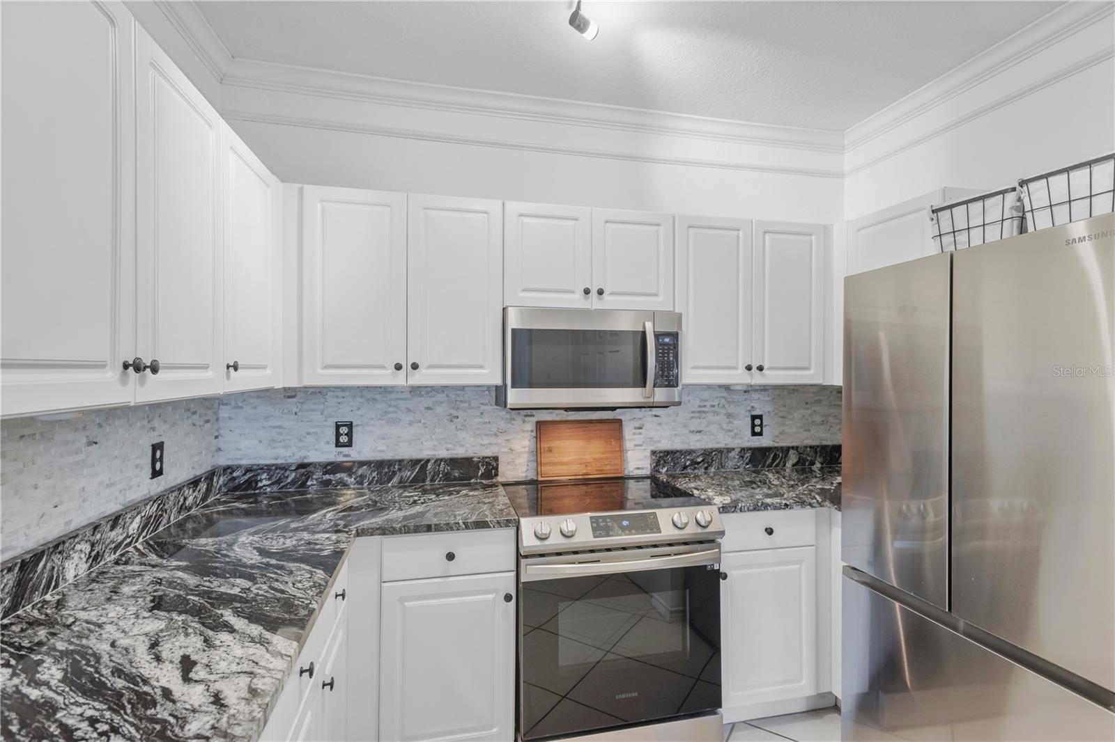 Image 10 of 43 For 4304 Bayside Village Drive 201