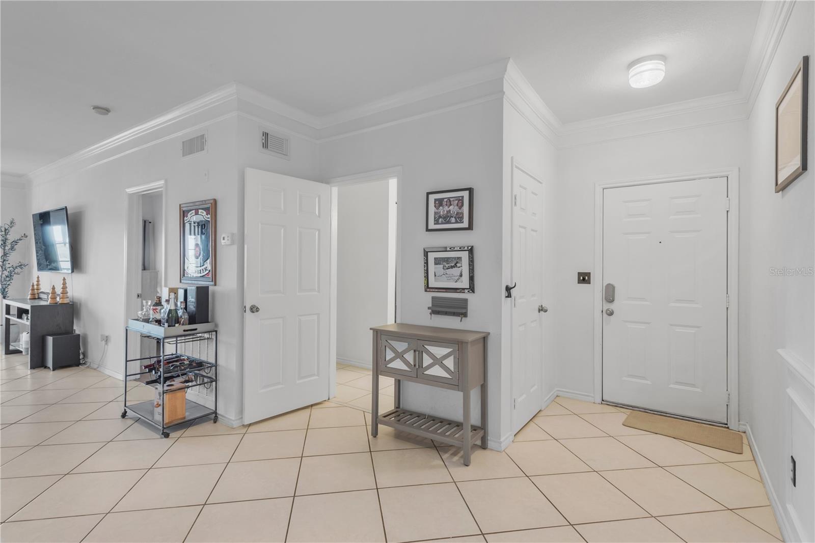 Image 23 of 43 For 4304 Bayside Village Drive 201