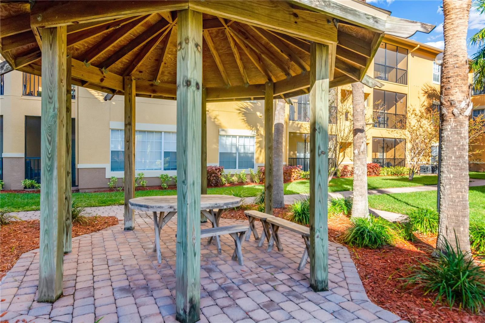 Image 30 of 43 For 4304 Bayside Village Drive 201