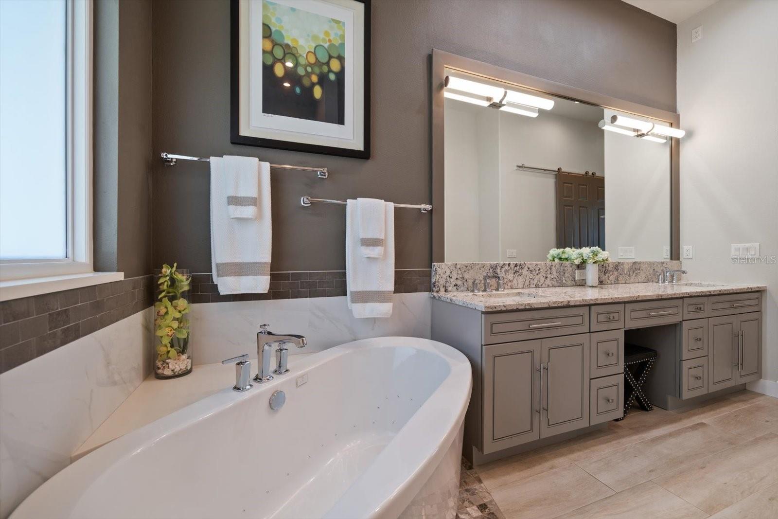 Listing photo id 43 for 14 Sunset Bay Drive