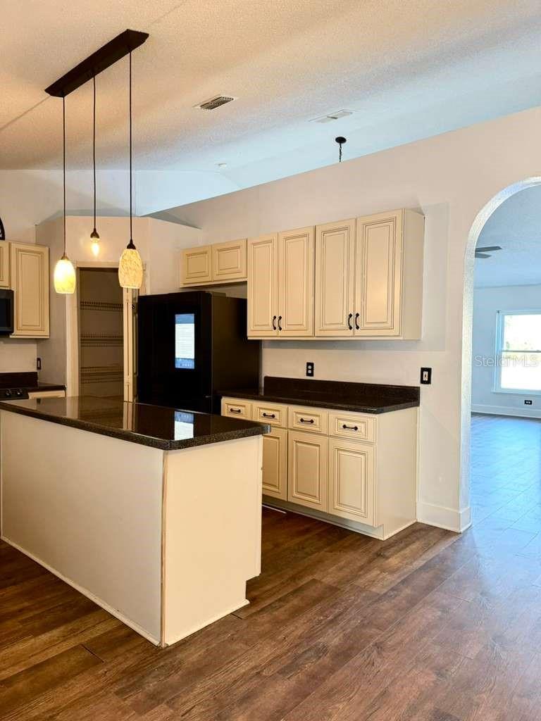 Image 4 of 16 For 7132 Landmark Drive