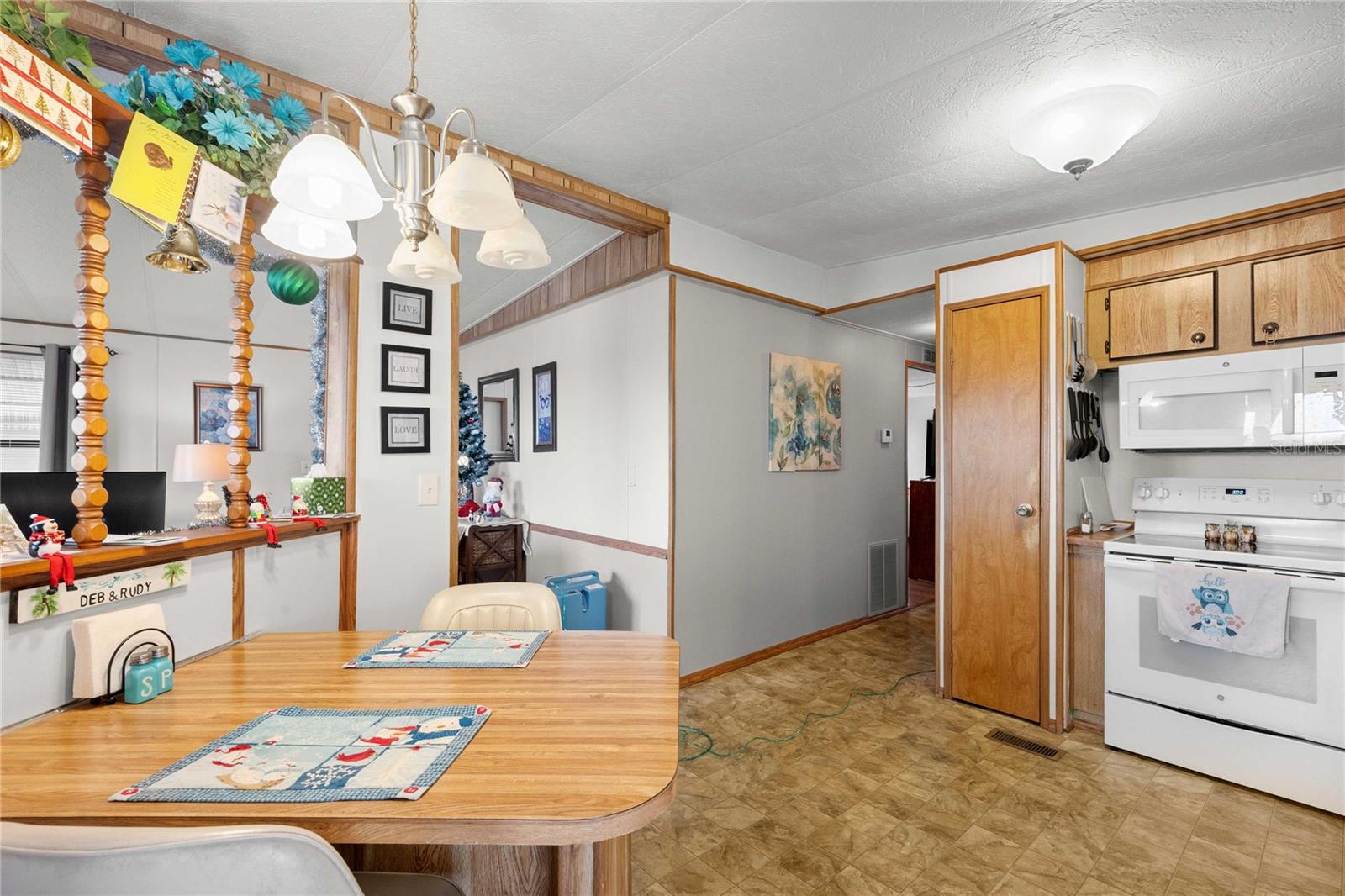 Image 9 of 29 For 37817 Granada Avenue