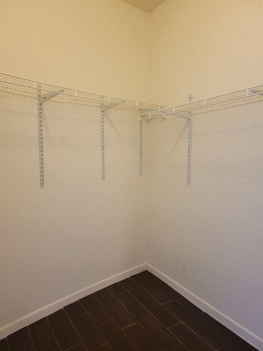 Image 24 of 43 For 17106 Carrington Park Drive 627