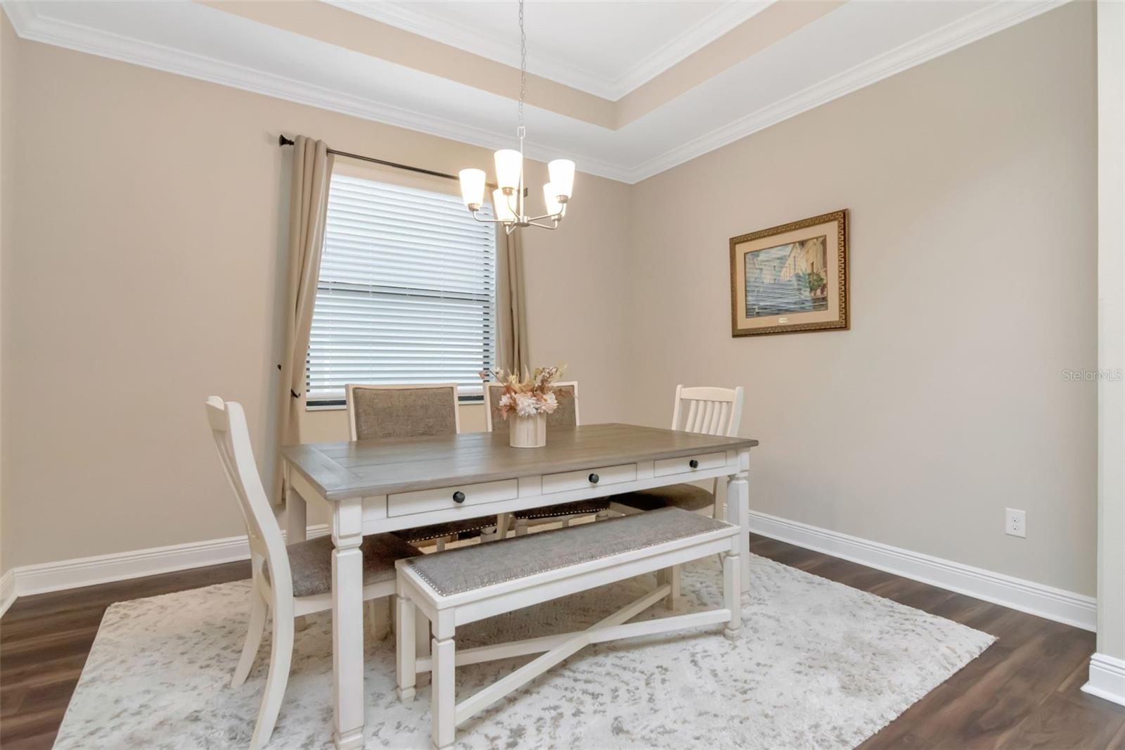 Image 11 of 22 For 11247 Paddock Manor Avenue