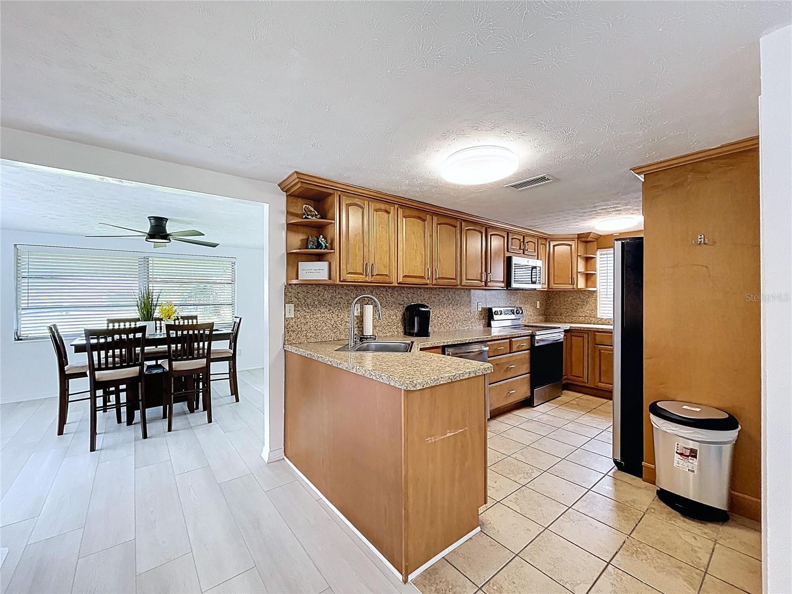 Image 9 of 19 For 2107 Harrison Drive