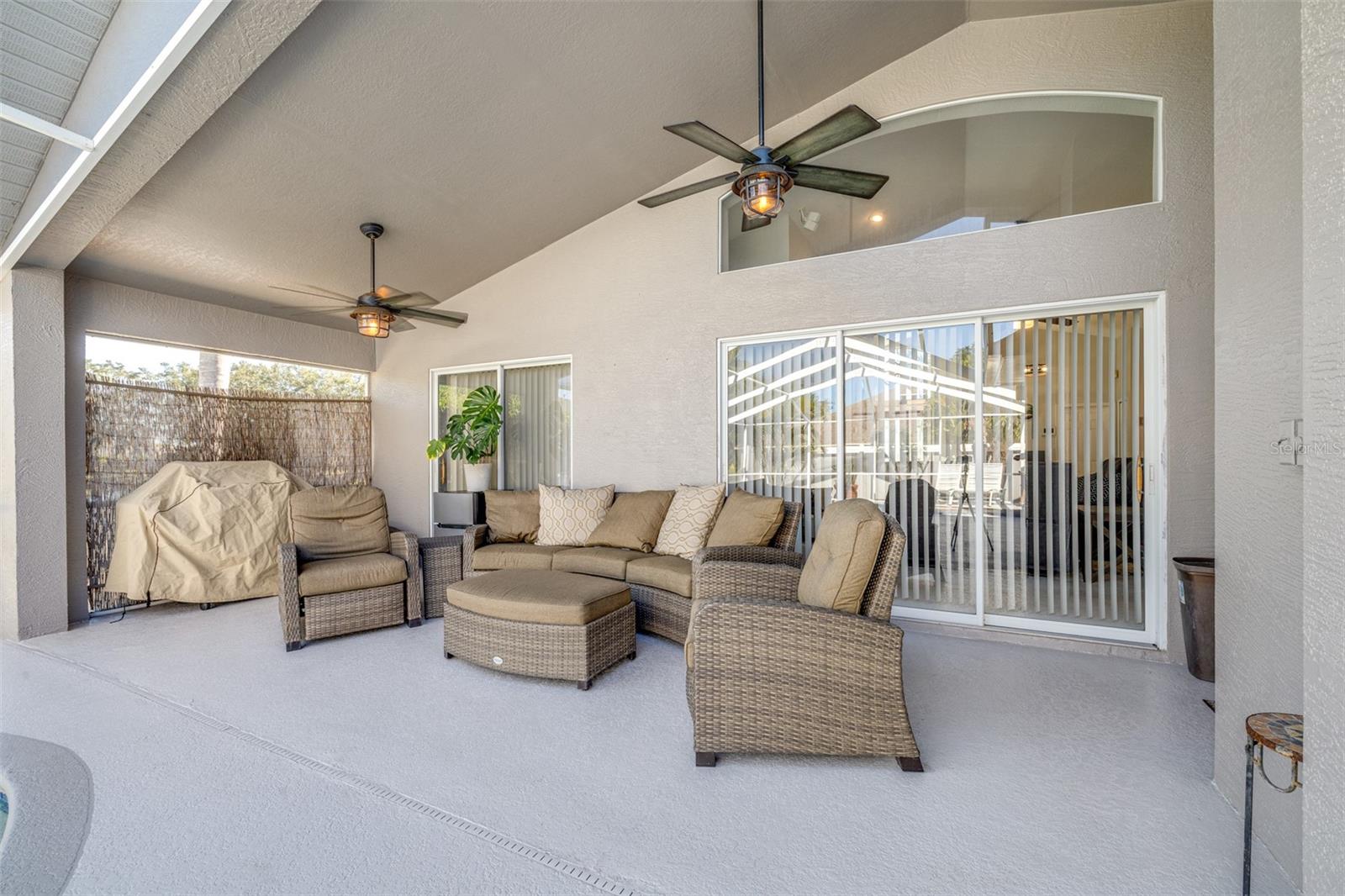 Image 15 of 41 For 22825 Sills Loop