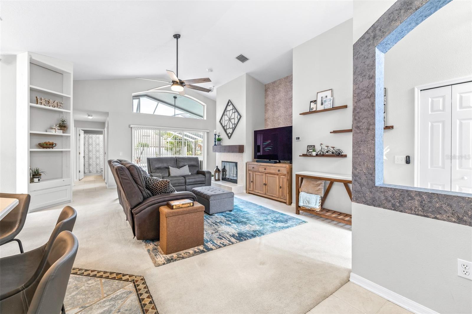 Image 19 of 41 For 22825 Sills Loop