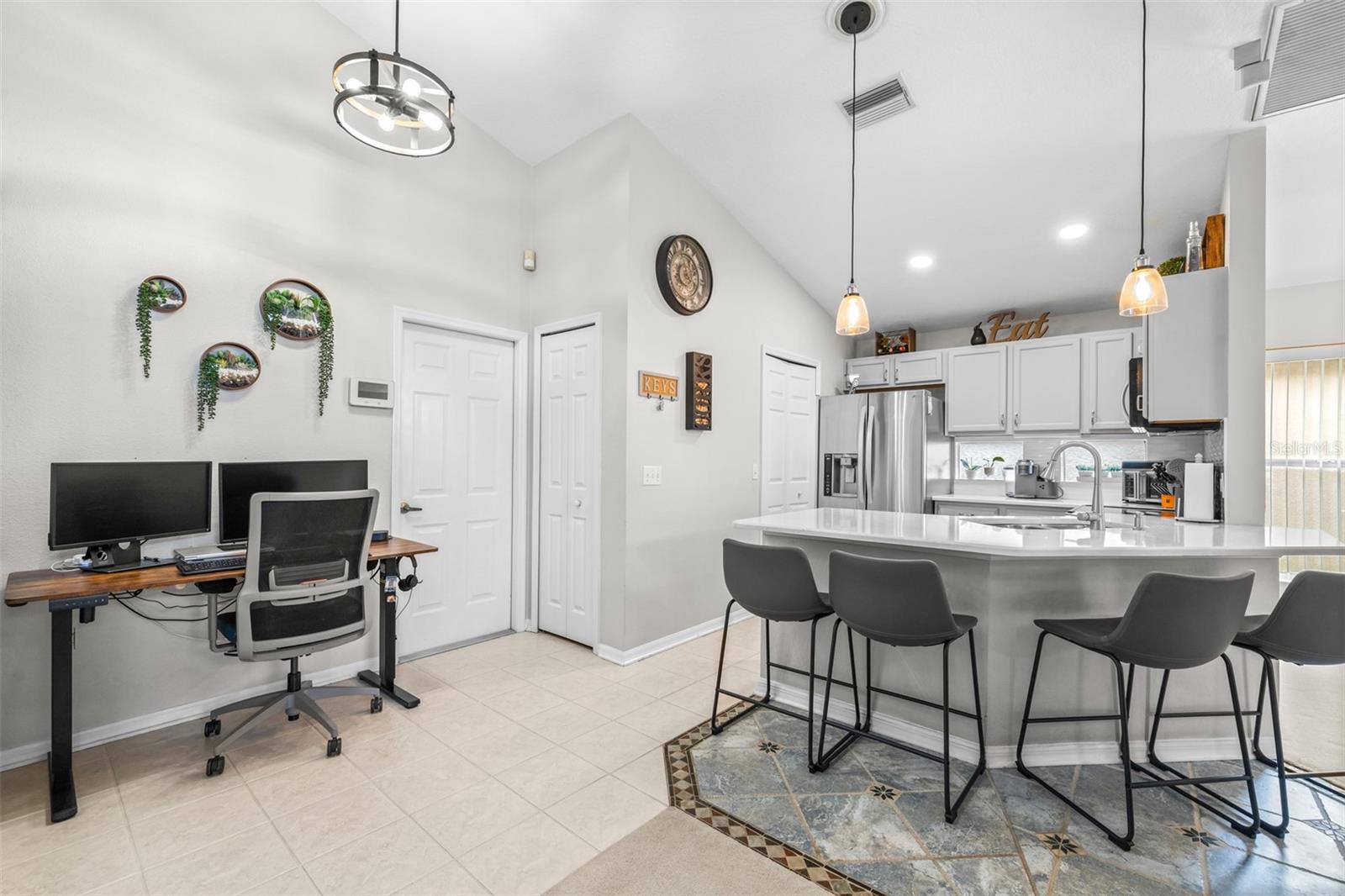 Image 21 of 41 For 22825 Sills Loop