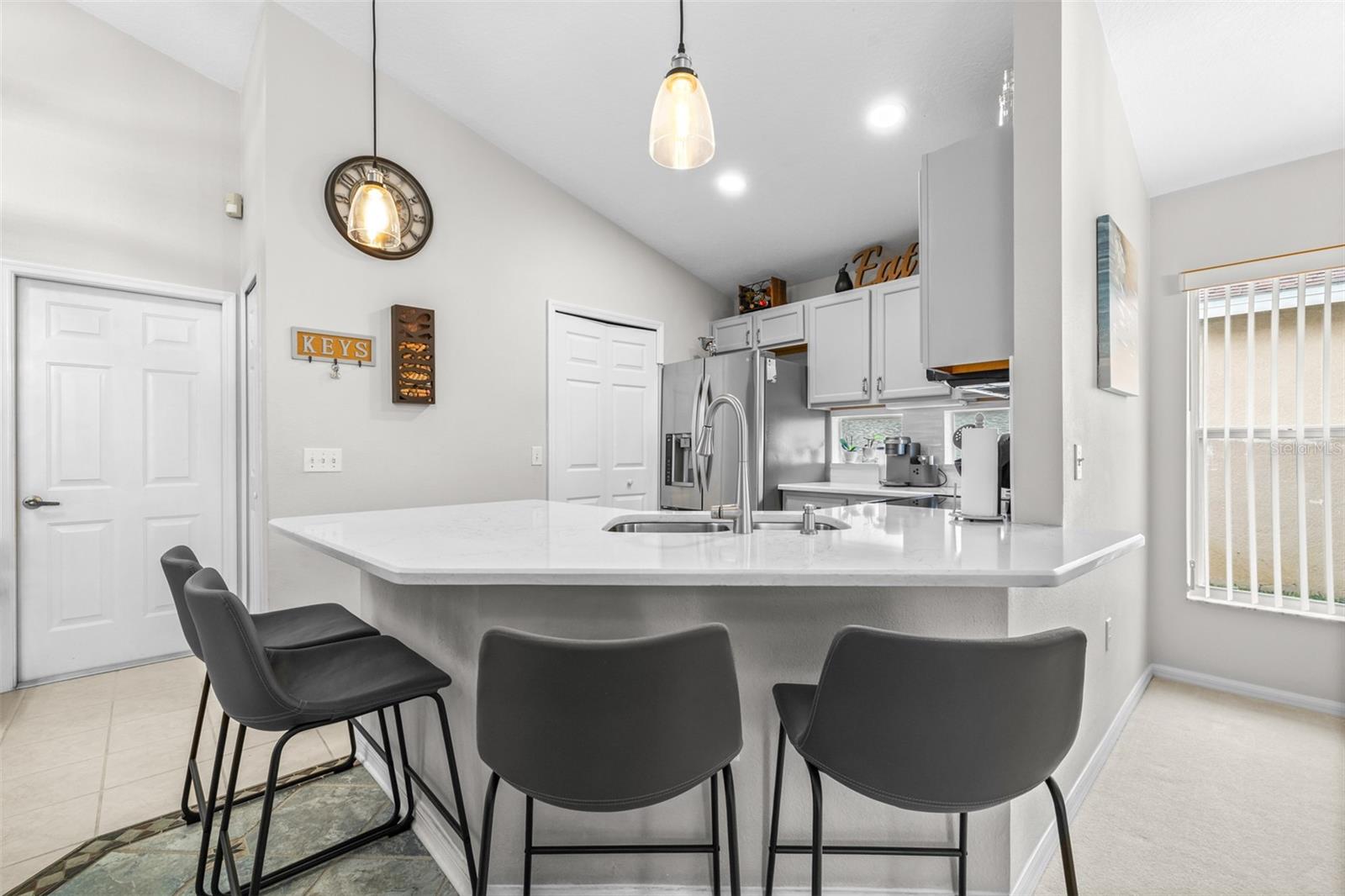 Image 22 of 41 For 22825 Sills Loop