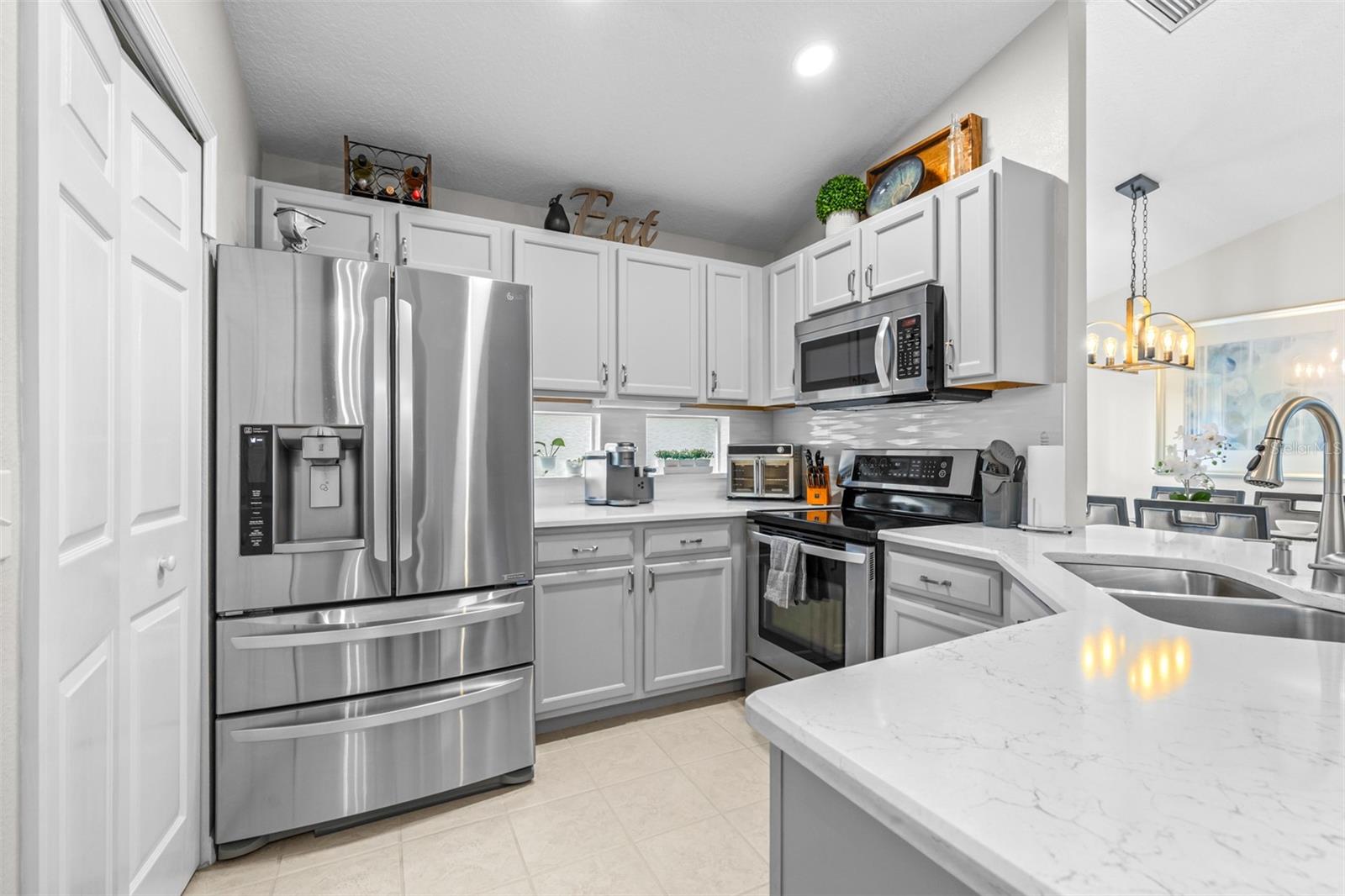 Image 24 of 41 For 22825 Sills Loop