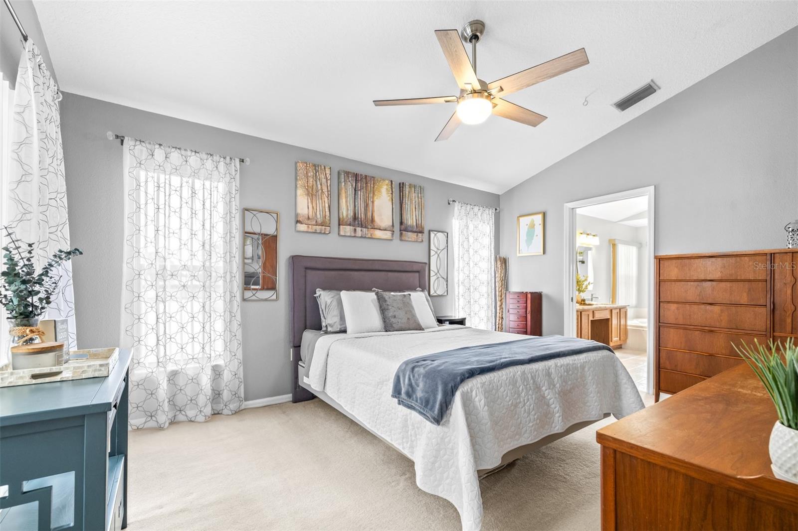 Image 28 of 41 For 22825 Sills Loop