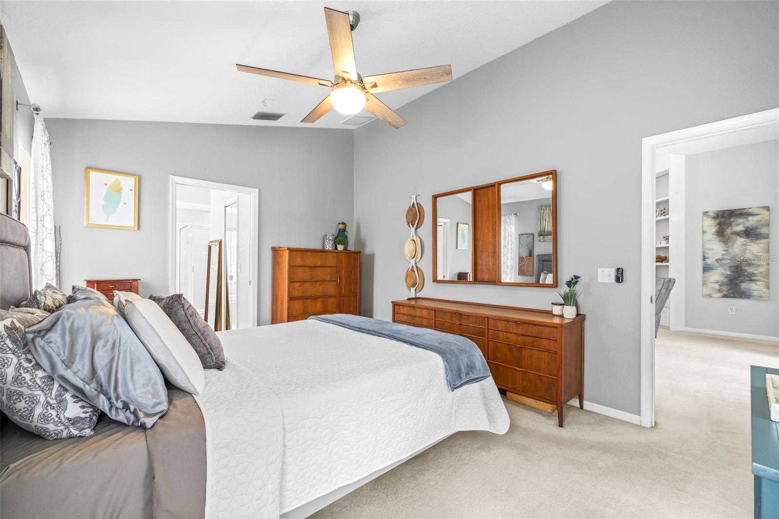 Image 29 of 41 For 22825 Sills Loop