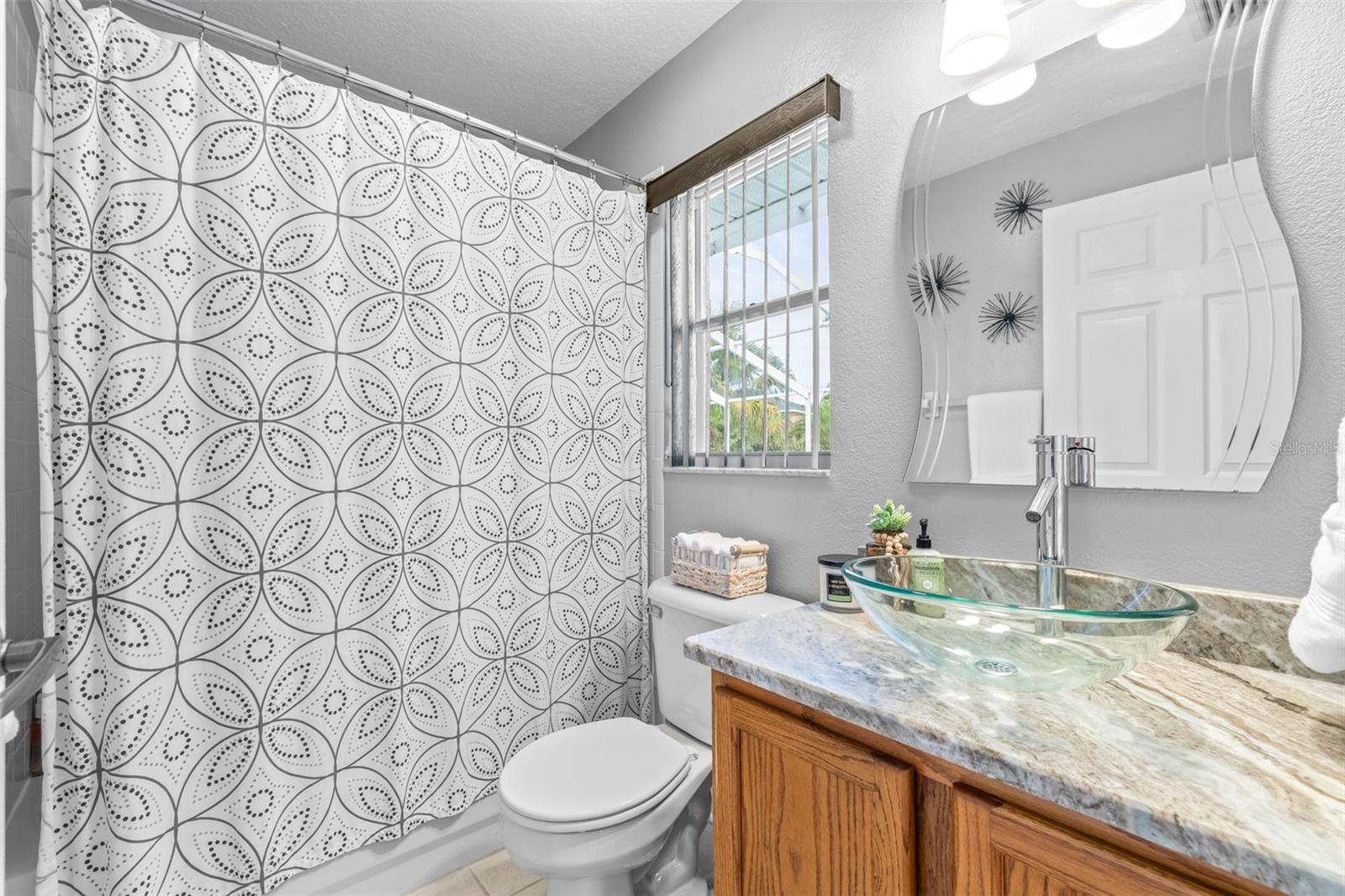 Image 37 of 41 For 22825 Sills Loop