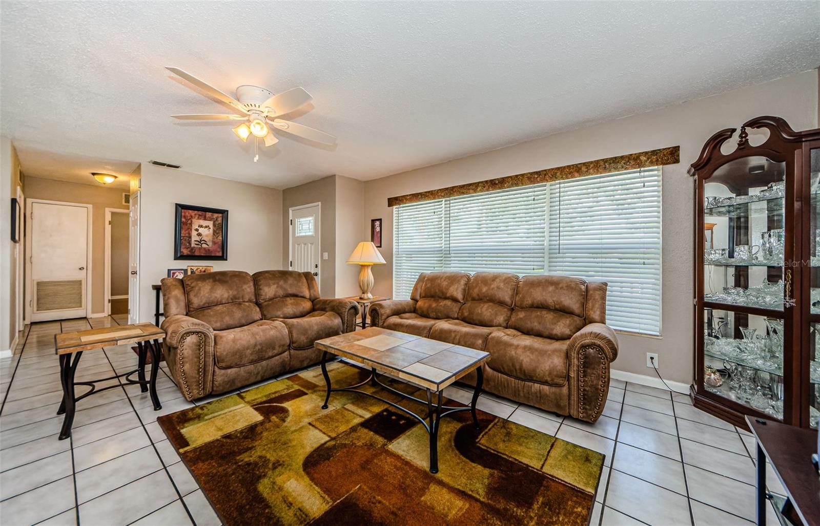 Image 13 of 47 For 2263 Curtis Drive N