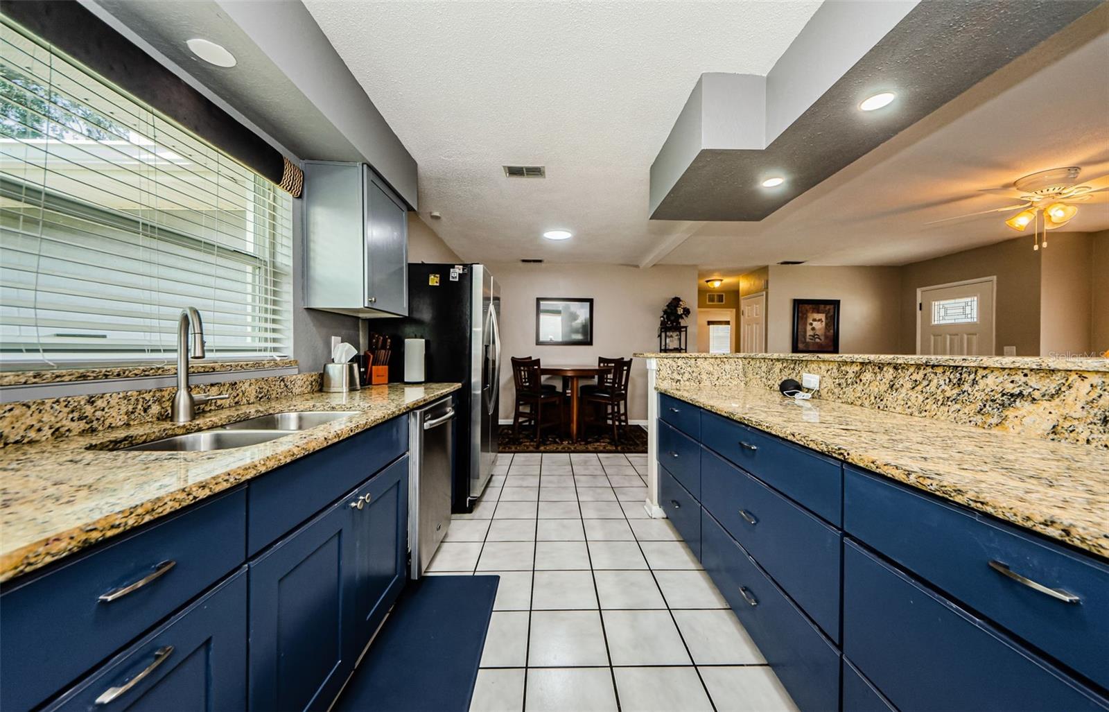 Image 22 of 47 For 2263 Curtis Drive N