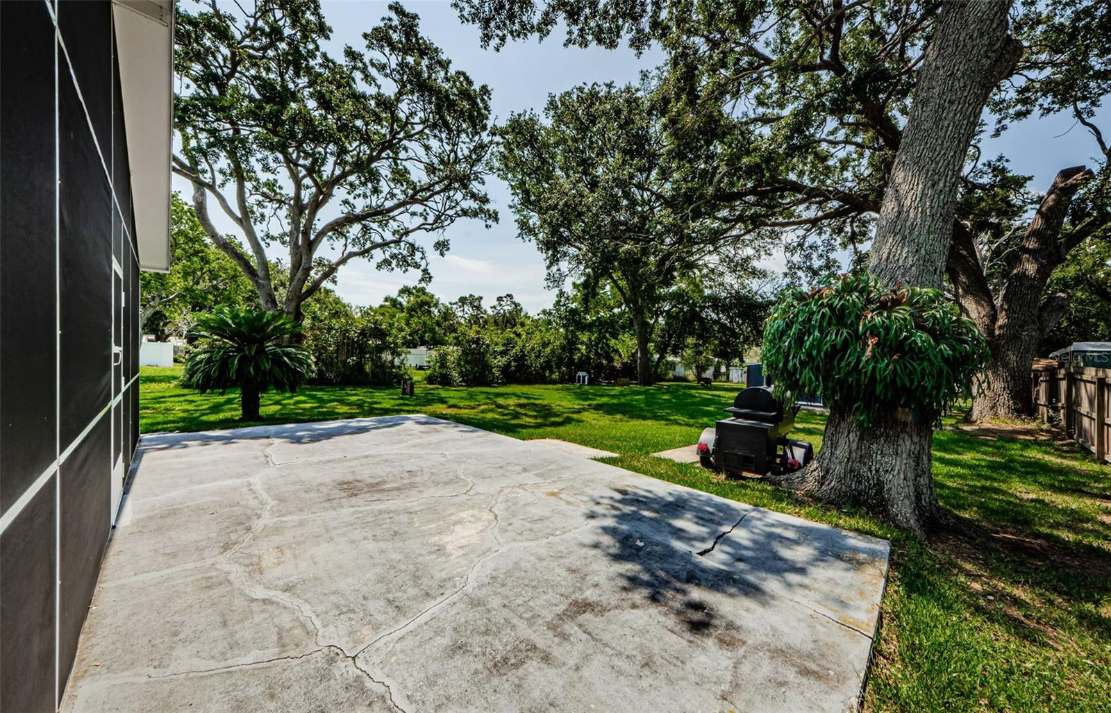 Image 38 of 47 For 2263 Curtis Drive N