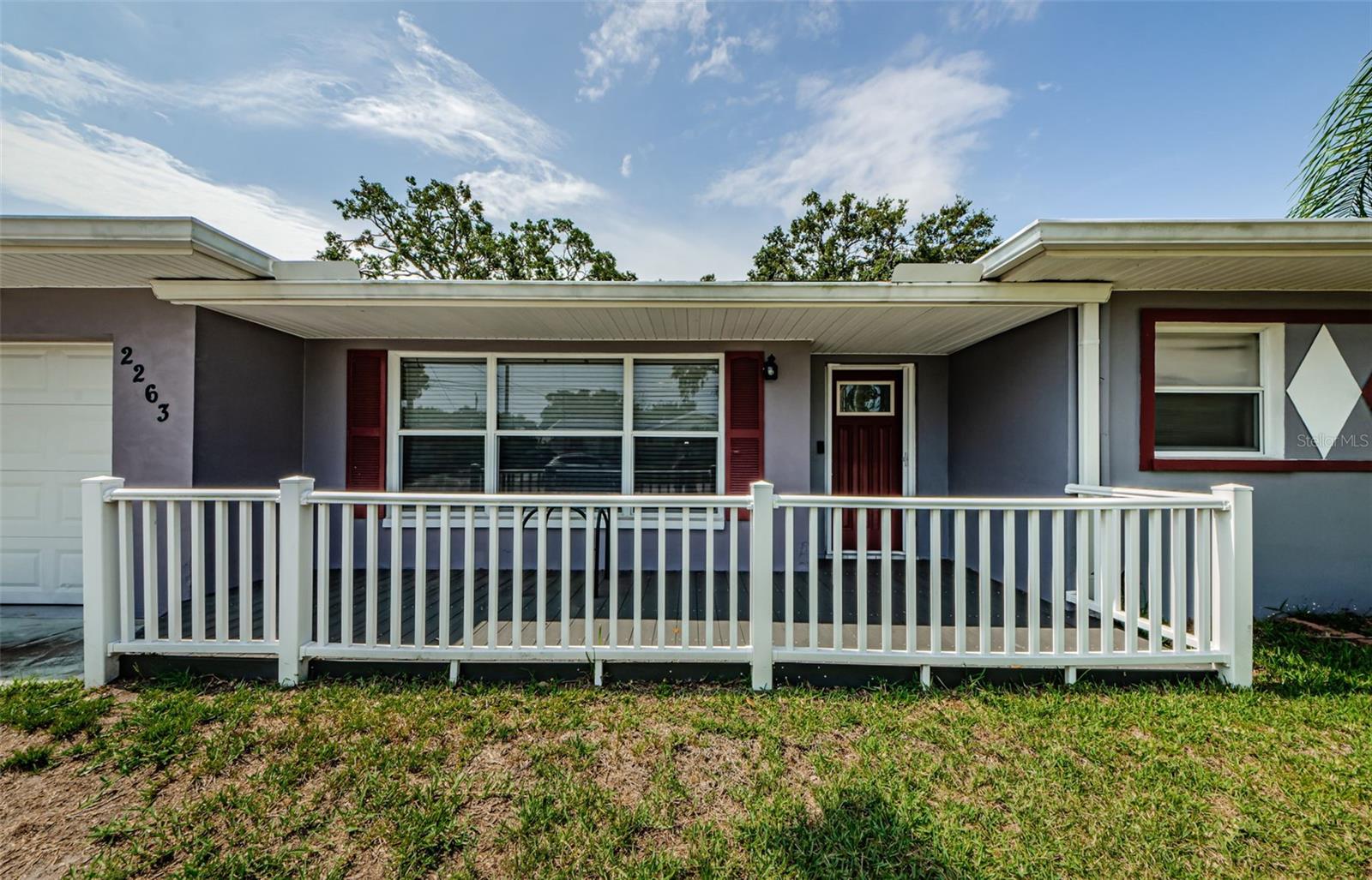 Image 4 of 47 For 2263 Curtis Drive N