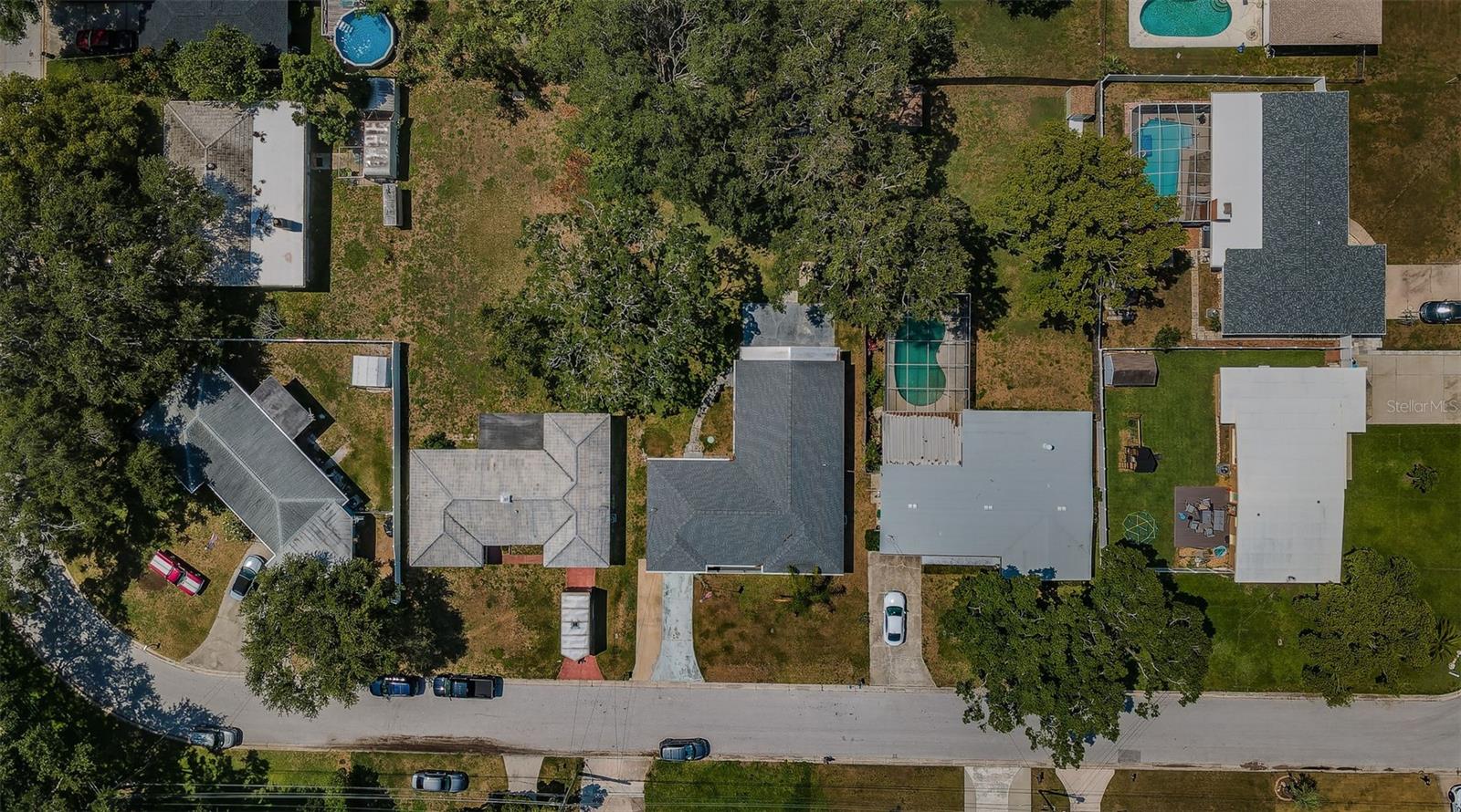 Image 42 of 47 For 2263 Curtis Drive N