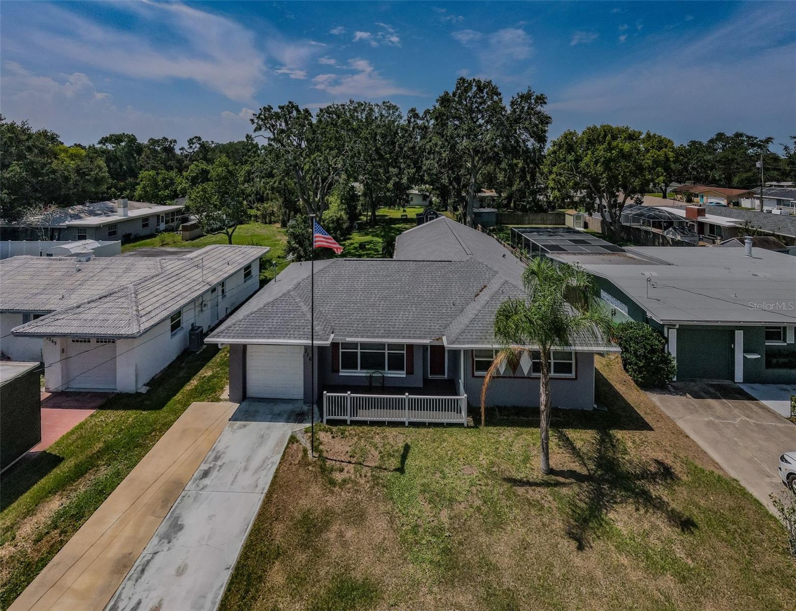 Image 6 of 47 For 2263 Curtis Drive N