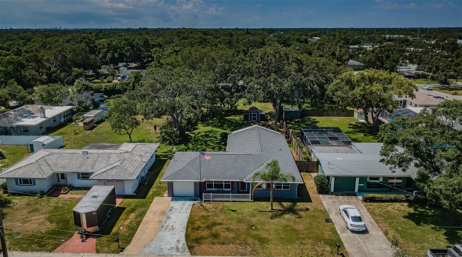 Image 7 of 47 For 2263 Curtis Drive N