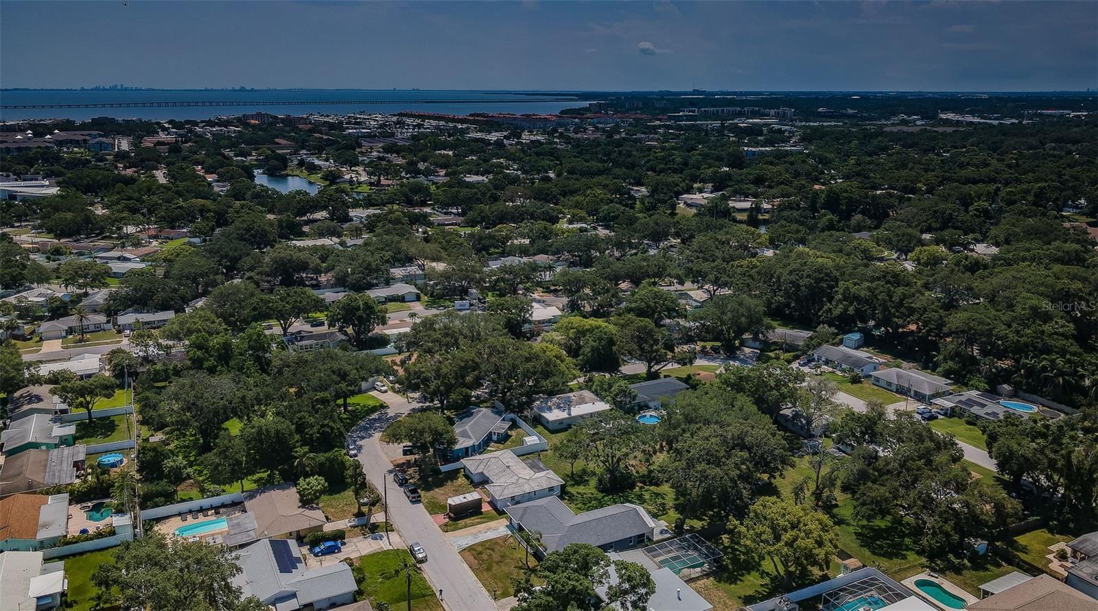 Image 8 of 47 For 2263 Curtis Drive N