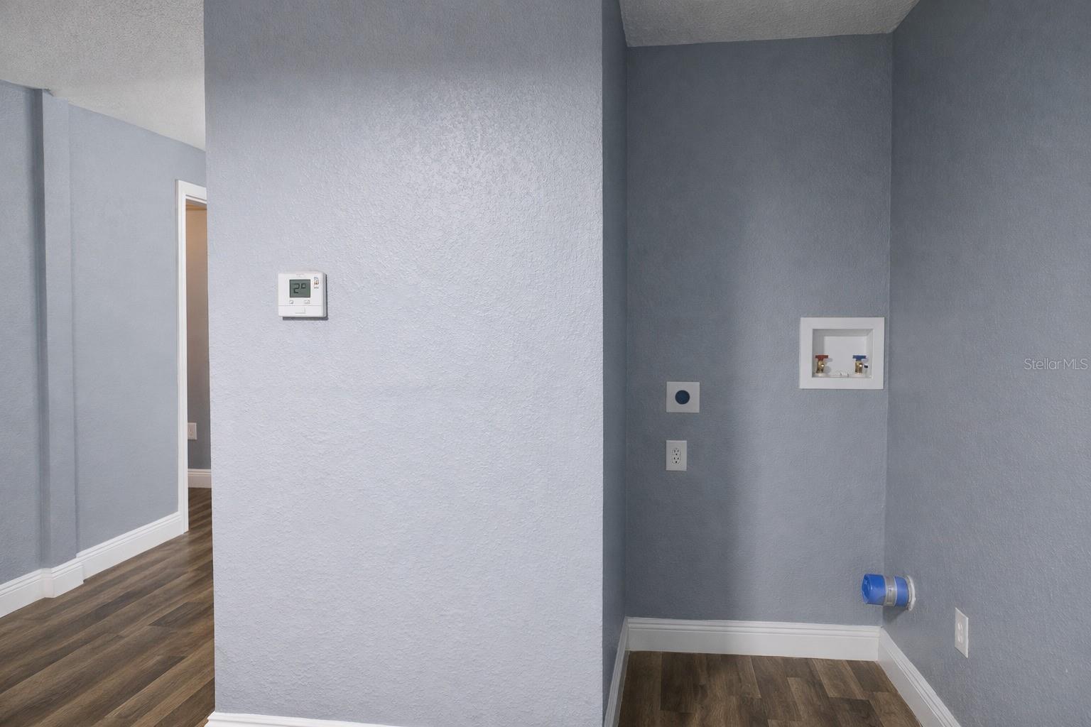 Image 11 of 16 For 3613 Deleuil Avenue