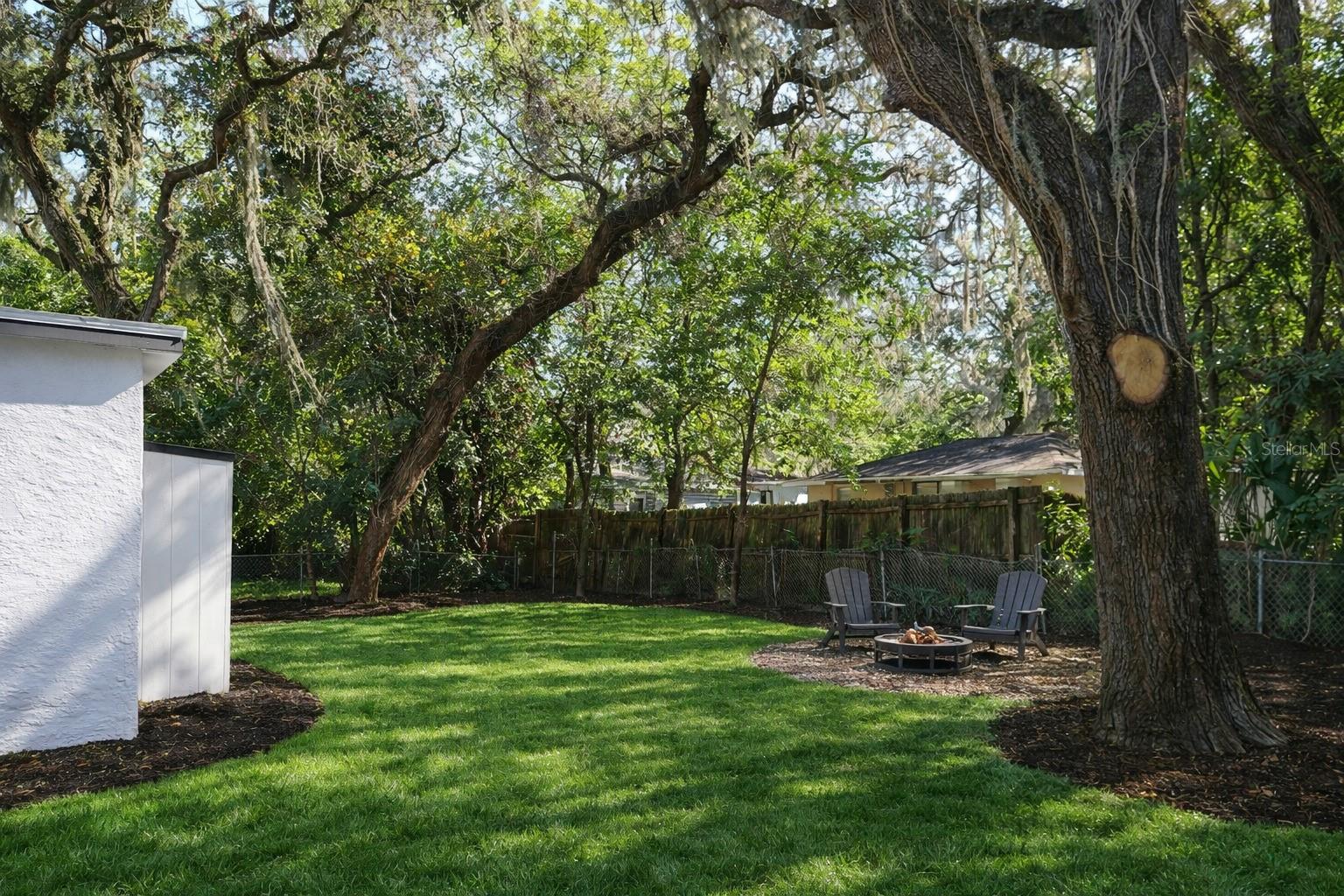 Image 16 of 16 For 3613 Deleuil Avenue