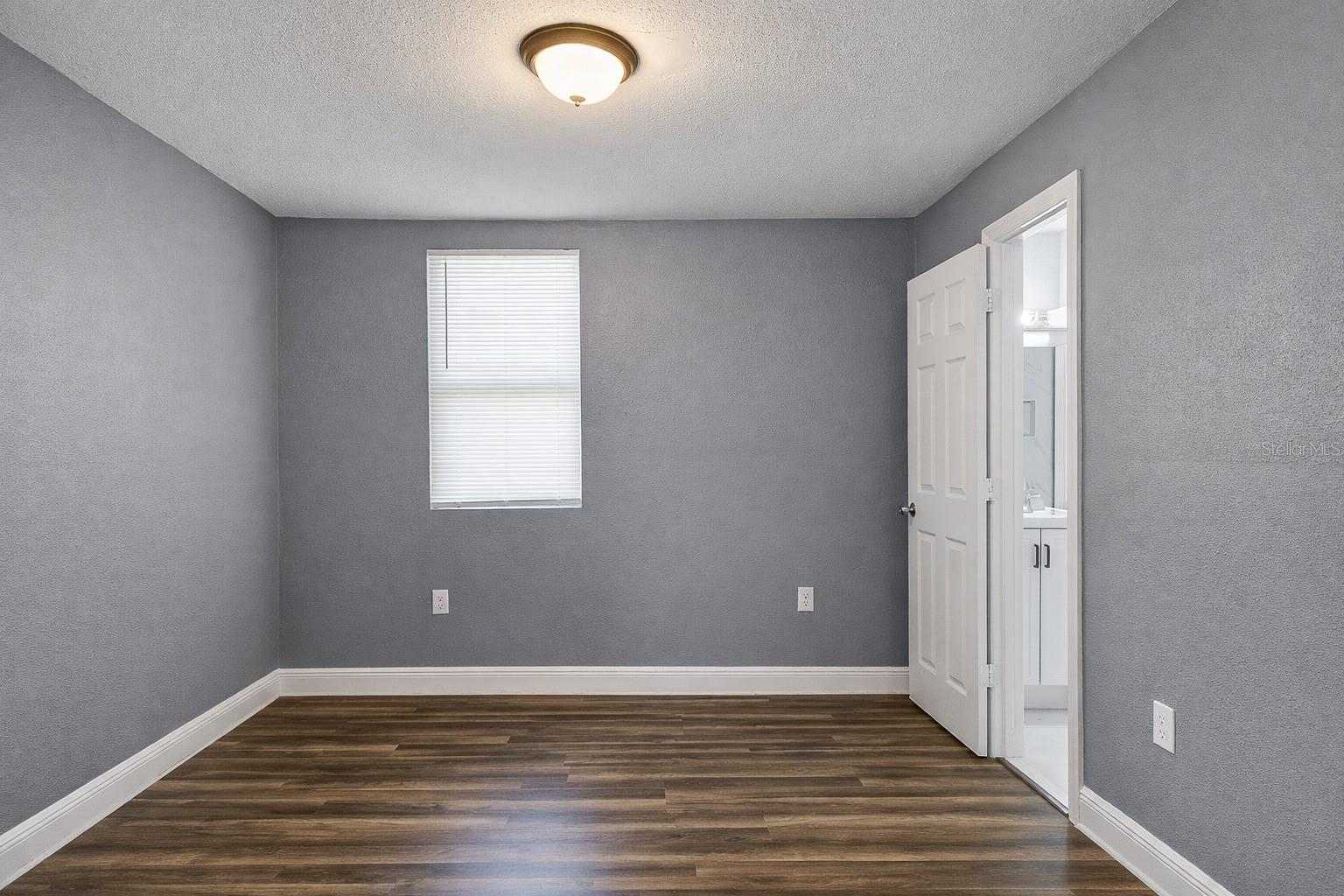 Image 6 of 16 For 3613 Deleuil Avenue