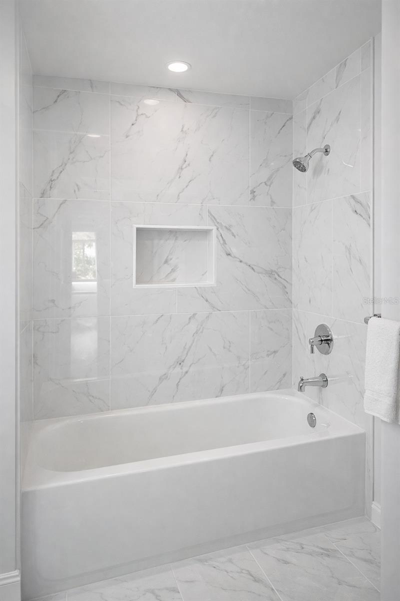 Image 9 of 16 For 3613 Deleuil Avenue