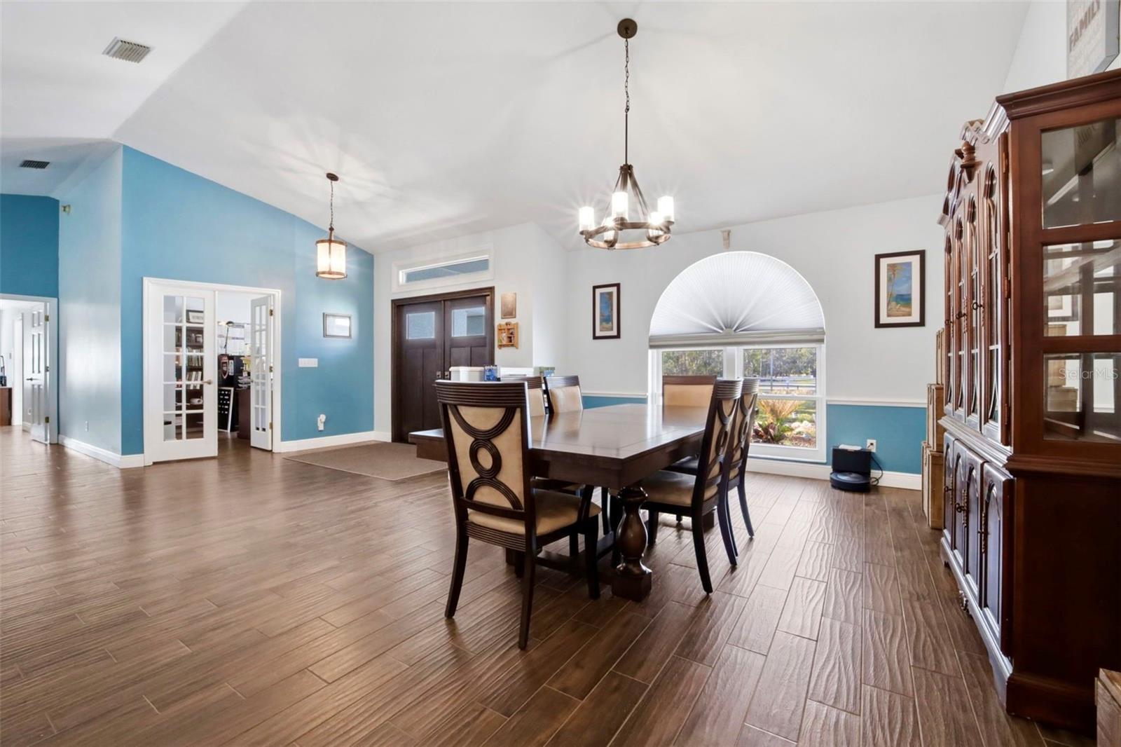 Image 7 of 54 For 6122 Wisteria Loop