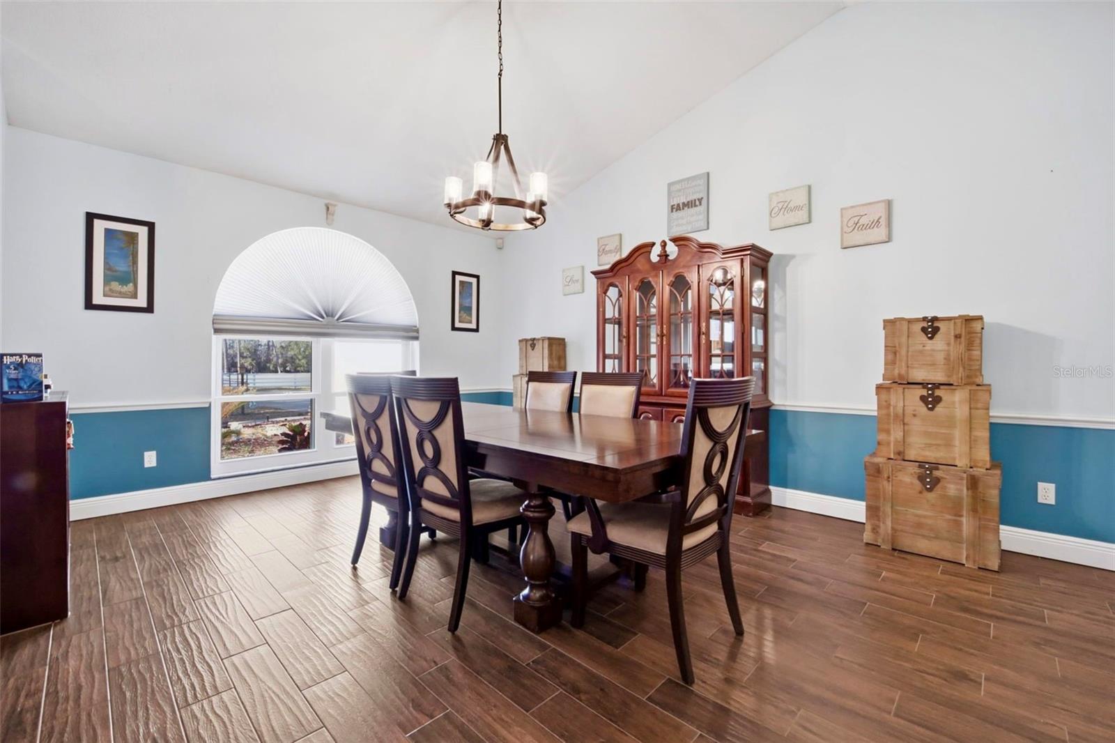 Image 8 of 54 For 6122 Wisteria Loop