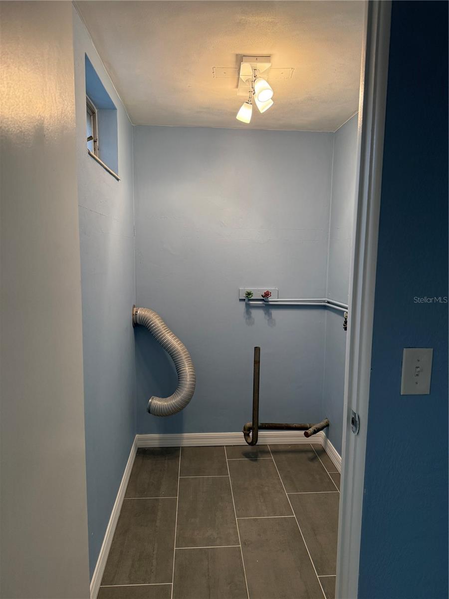 Image 8 of 13 For 4295 58th Way N 1606