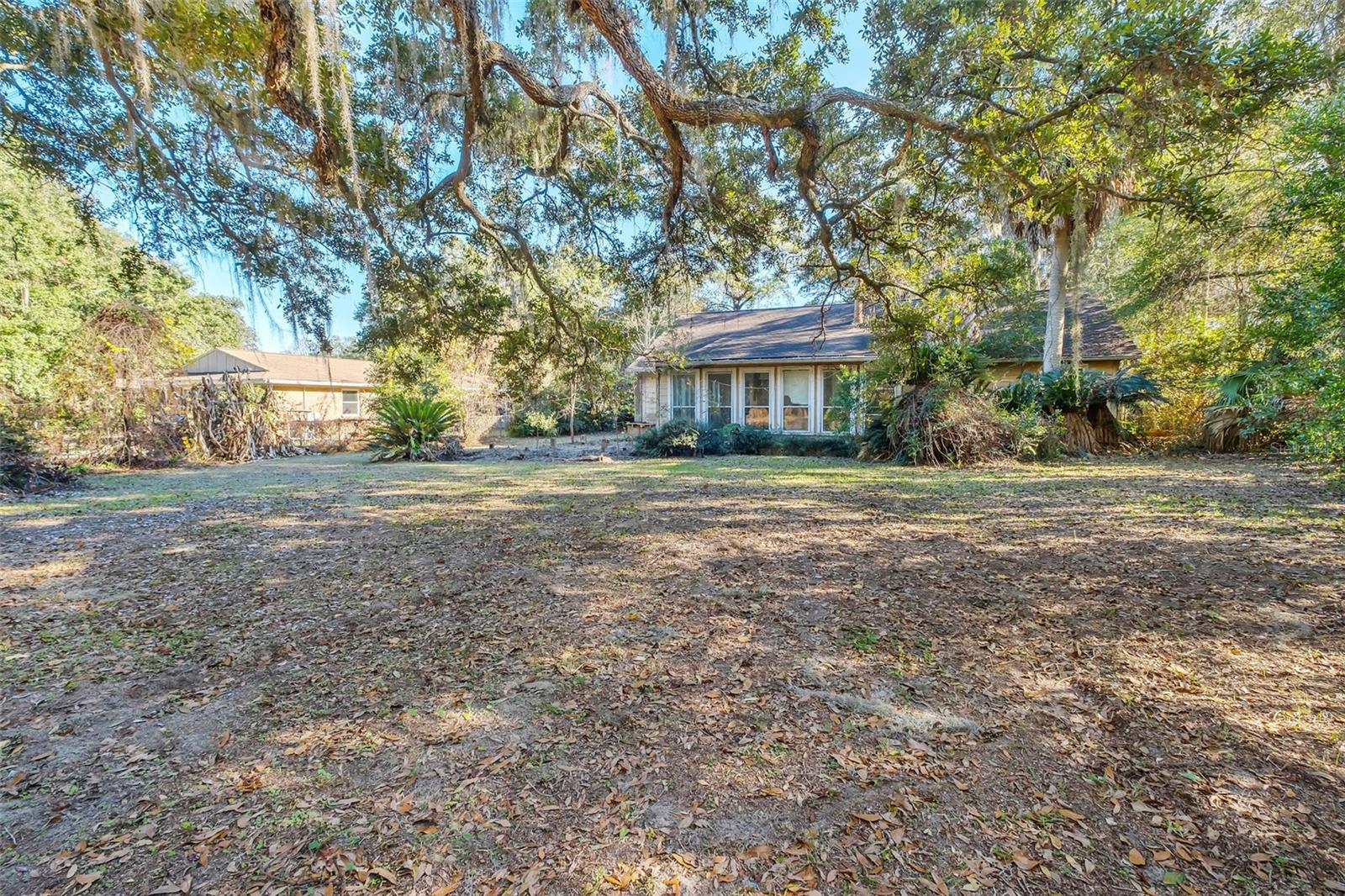 Image 24 of 25 For 1932 Queenswood Drive