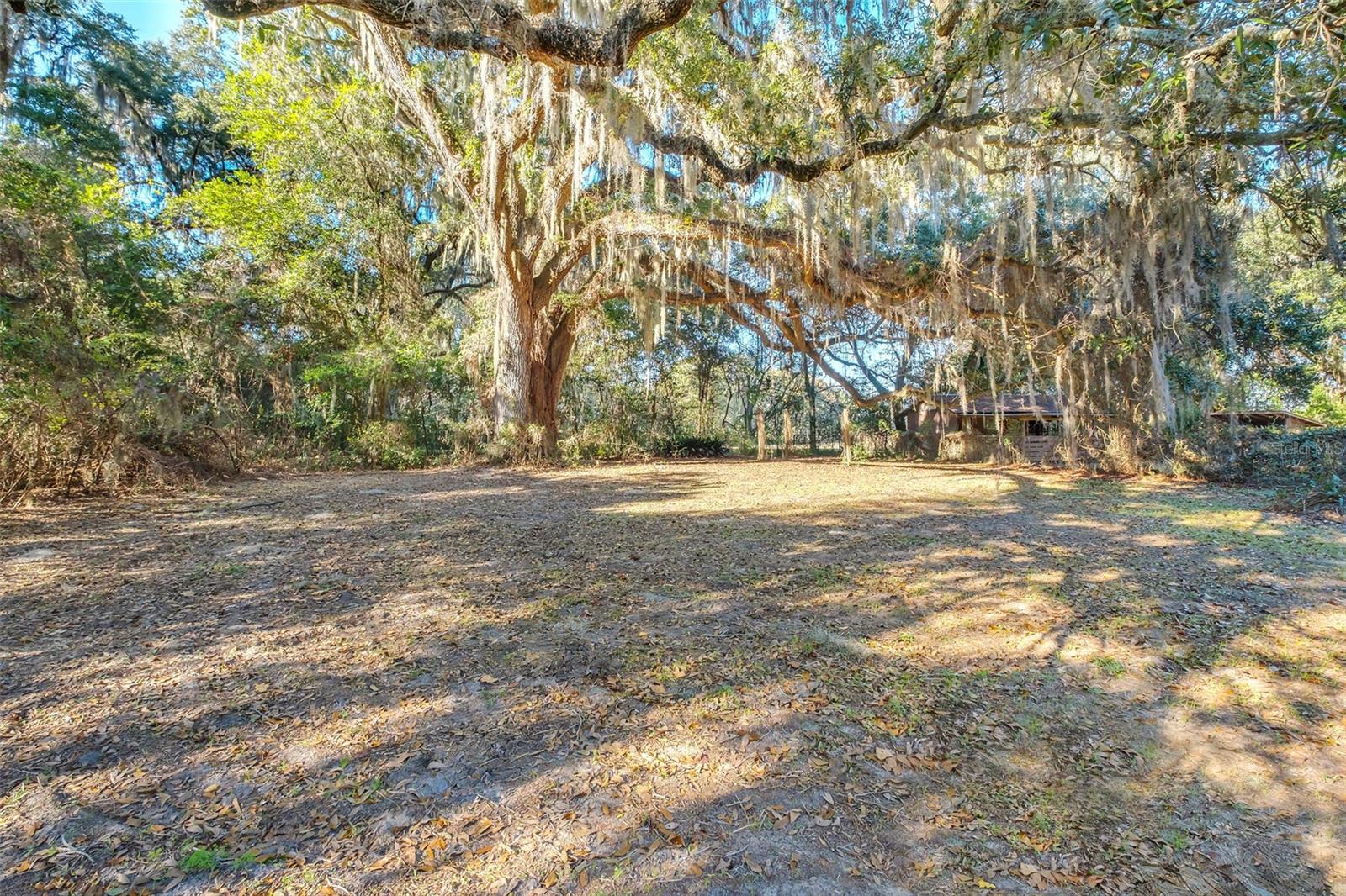 Image 25 of 25 For 1932 Queenswood Drive