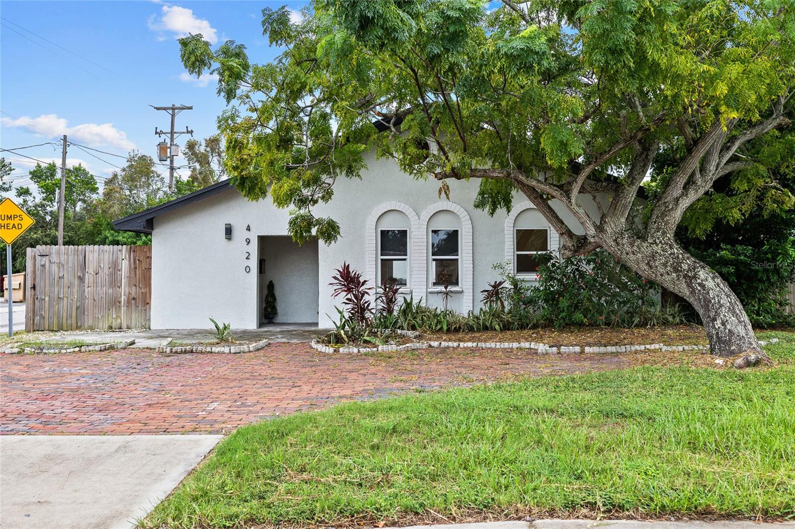 Image 2 of 38 For 4920 30th Avenue N