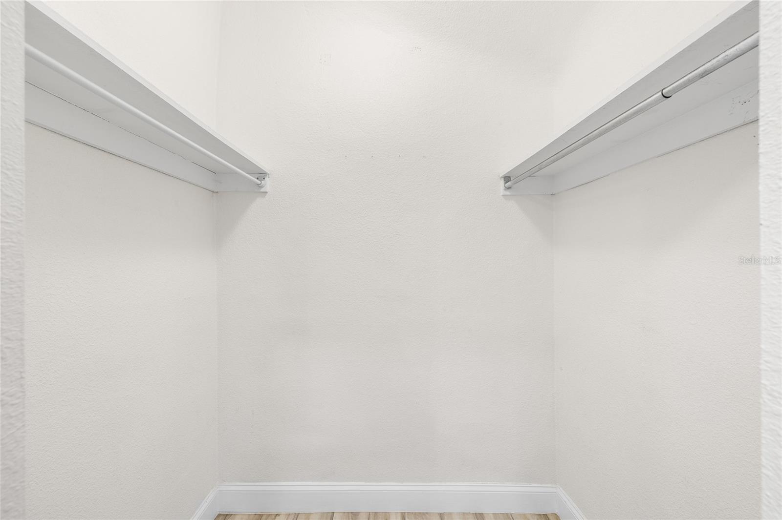 Image 23 of 38 For 4920 30th Avenue N