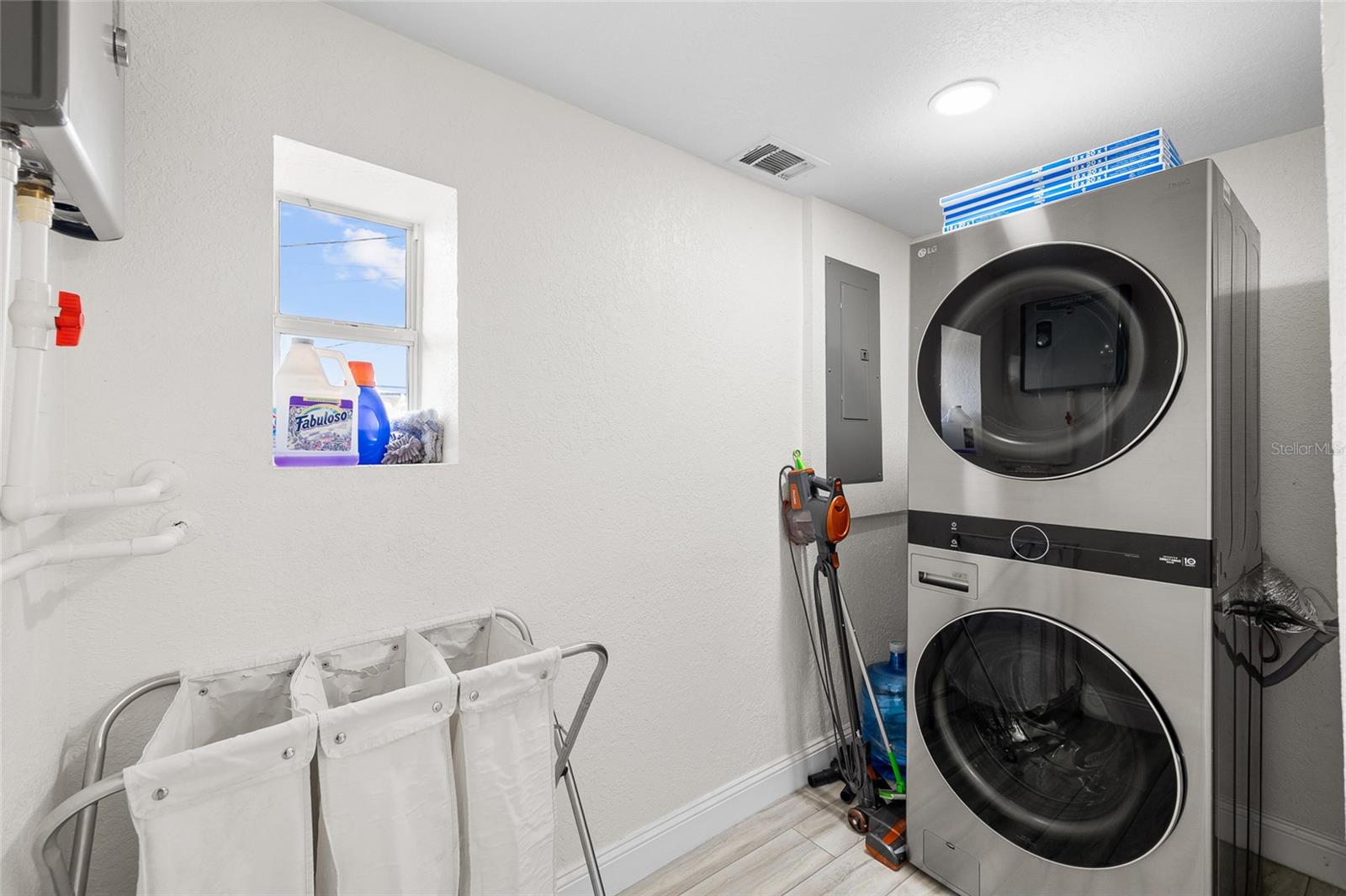 Image 24 of 38 For 4920 30th Avenue N