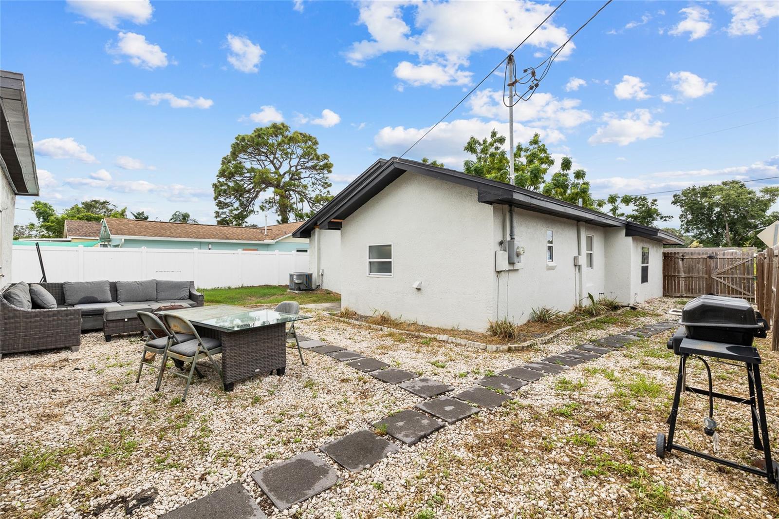 Image 33 of 38 For 4920 30th Avenue N