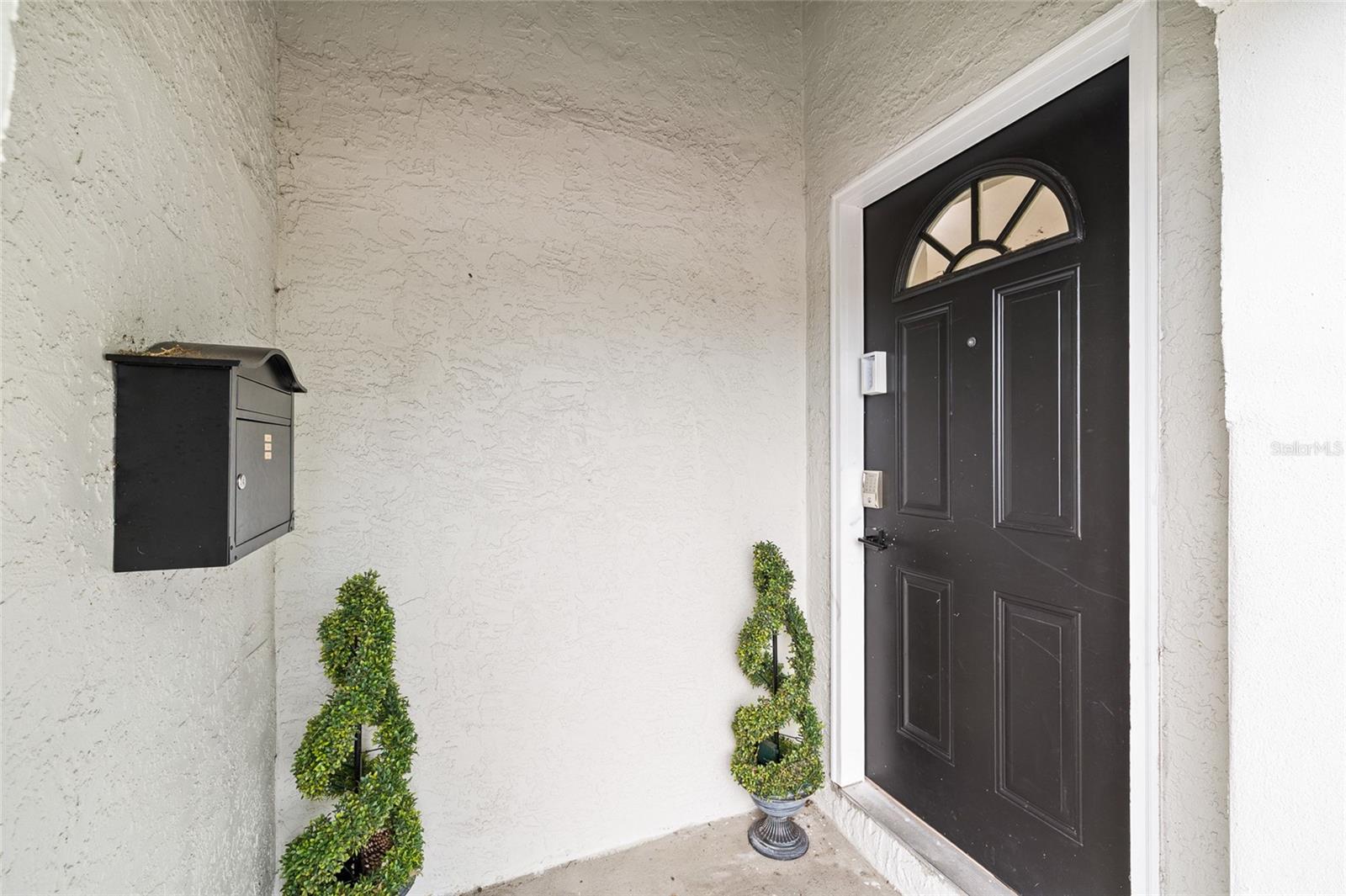 Image 4 of 38 For 4920 30th Avenue N