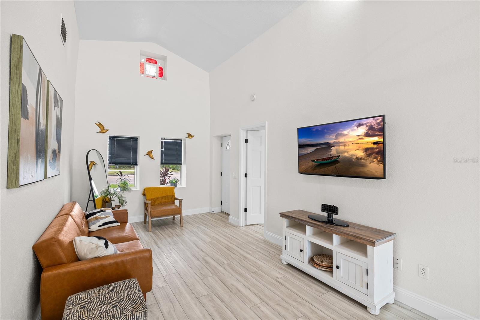 Image 7 of 38 For 4920 30th Avenue N