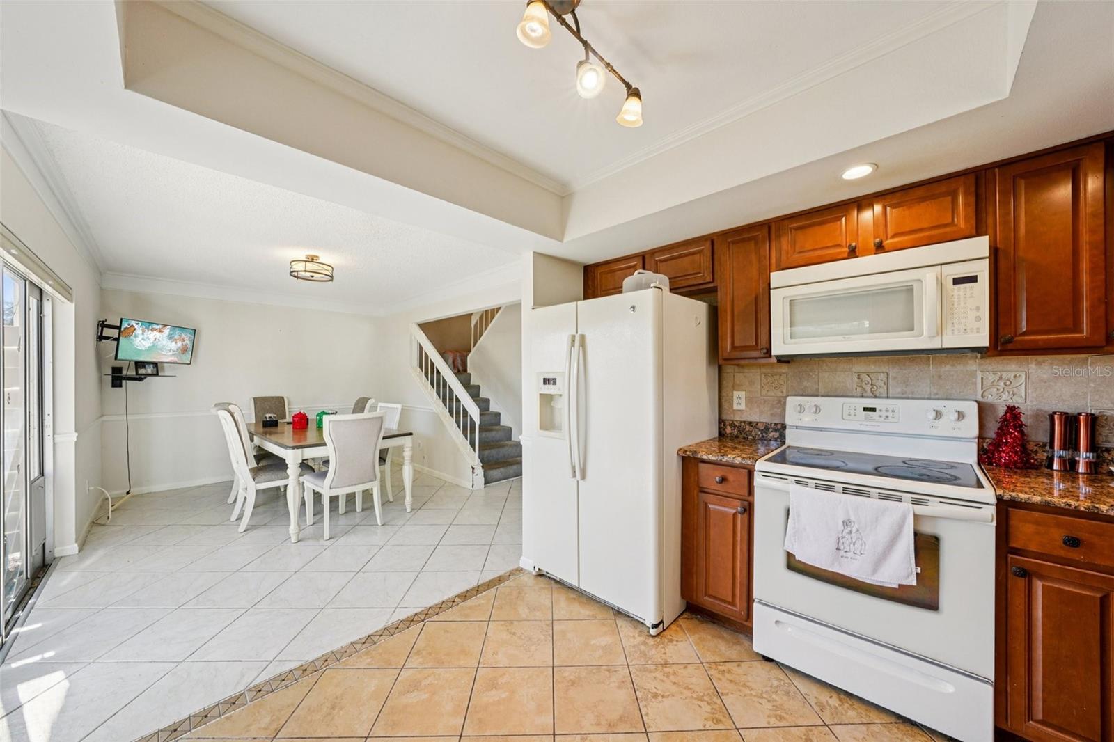 Image 11 of 25 For 2640 Cedar View Court 101c