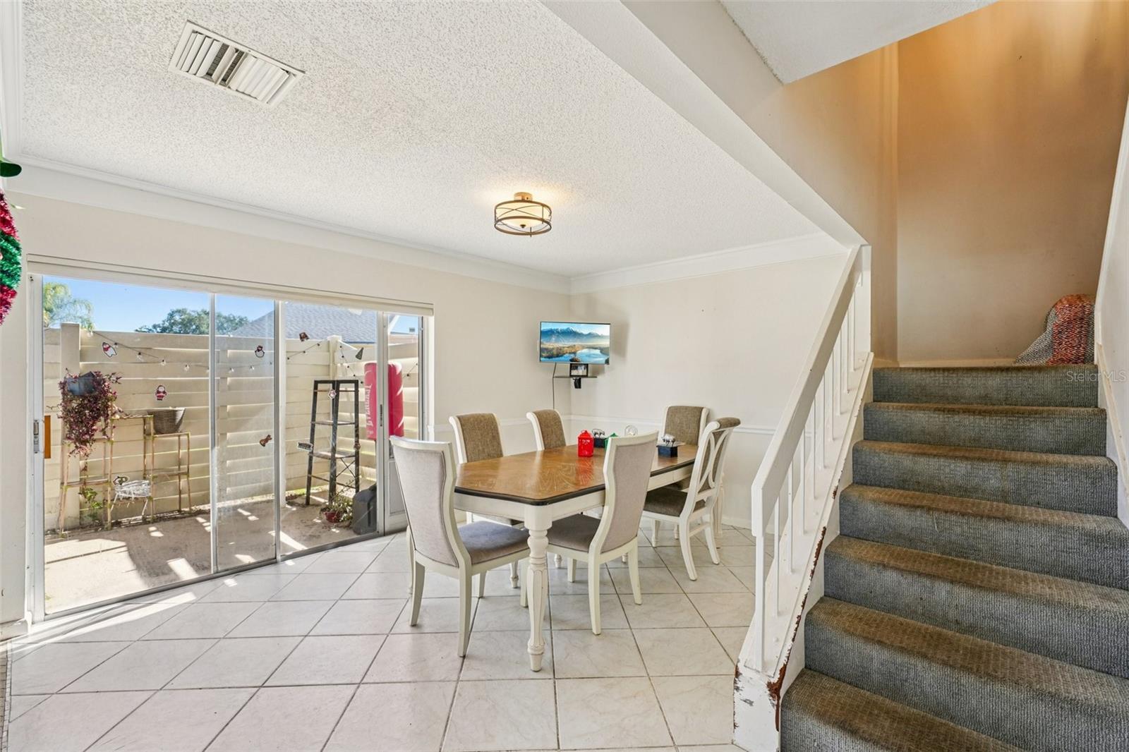 Image 5 of 25 For 2640 Cedar View Court 101c