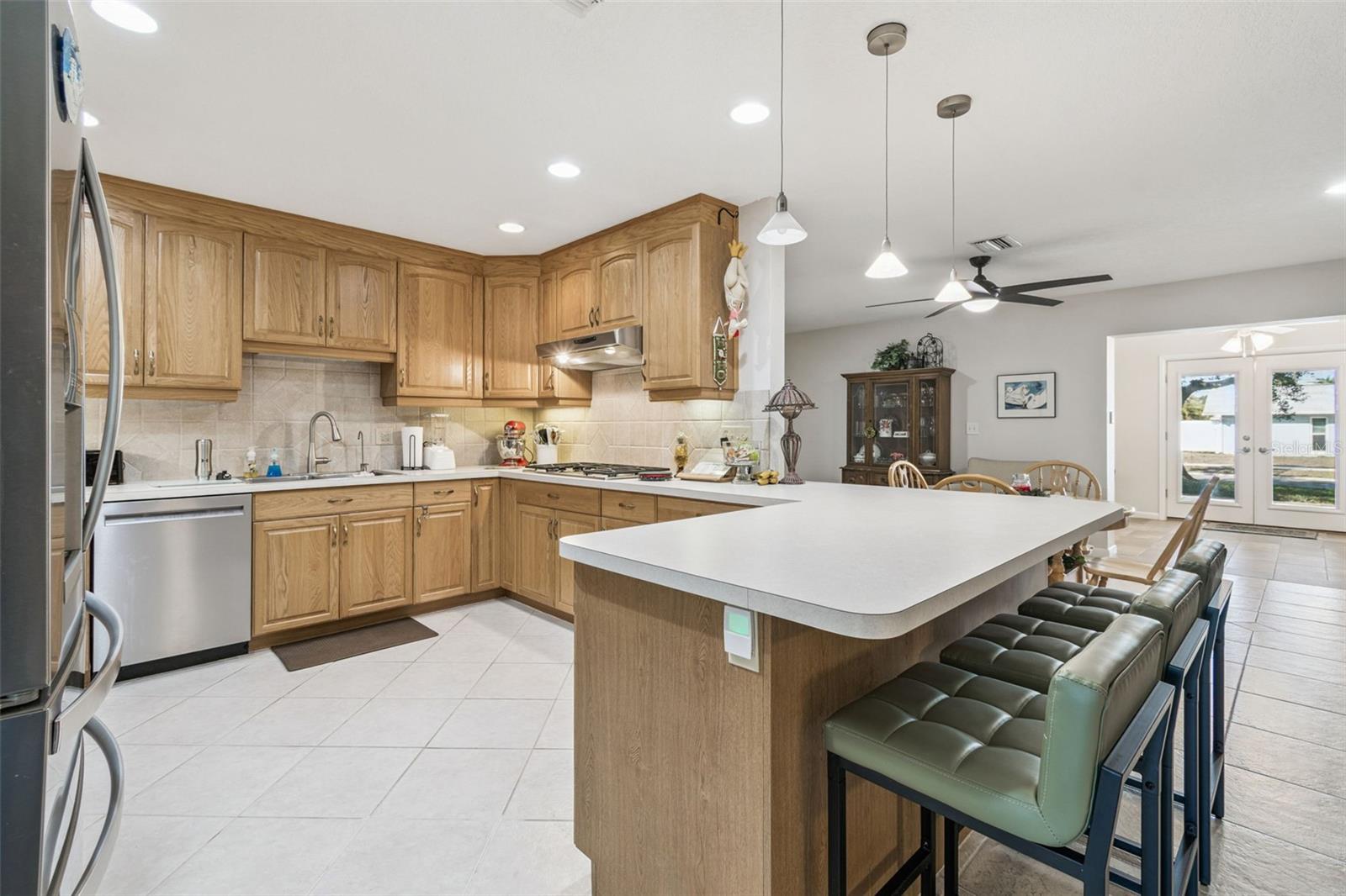 Image 18 of 83 For 12946 88th Avenue