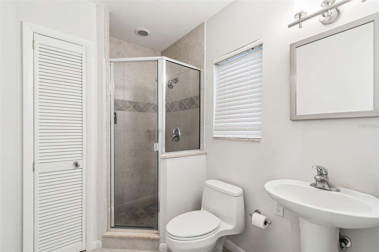 Image 27 of 83 For 12946 88th Avenue