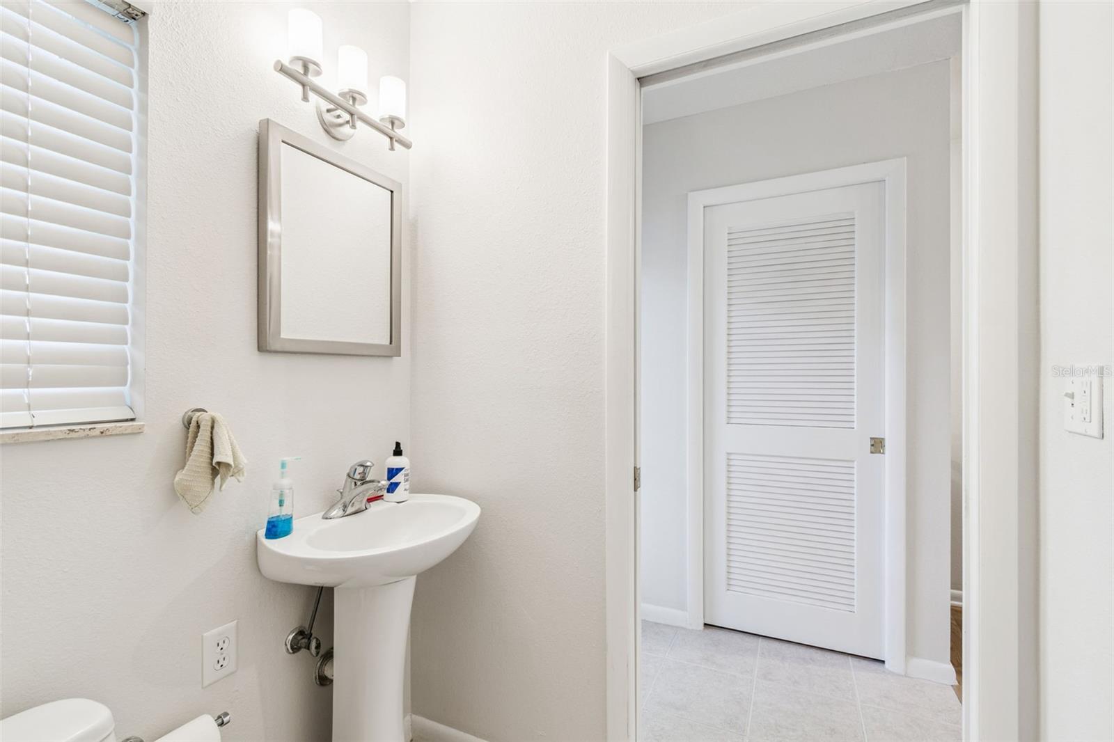 Image 28 of 83 For 12946 88th Avenue