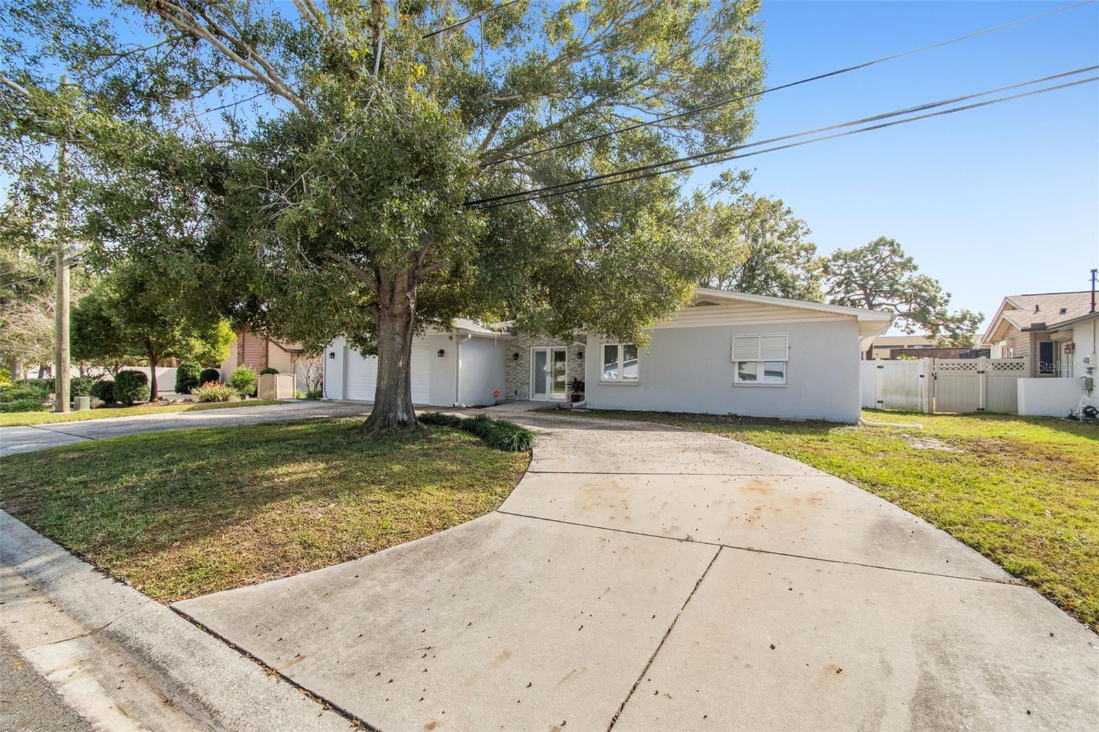 Image 4 of 83 For 12946 88th Avenue